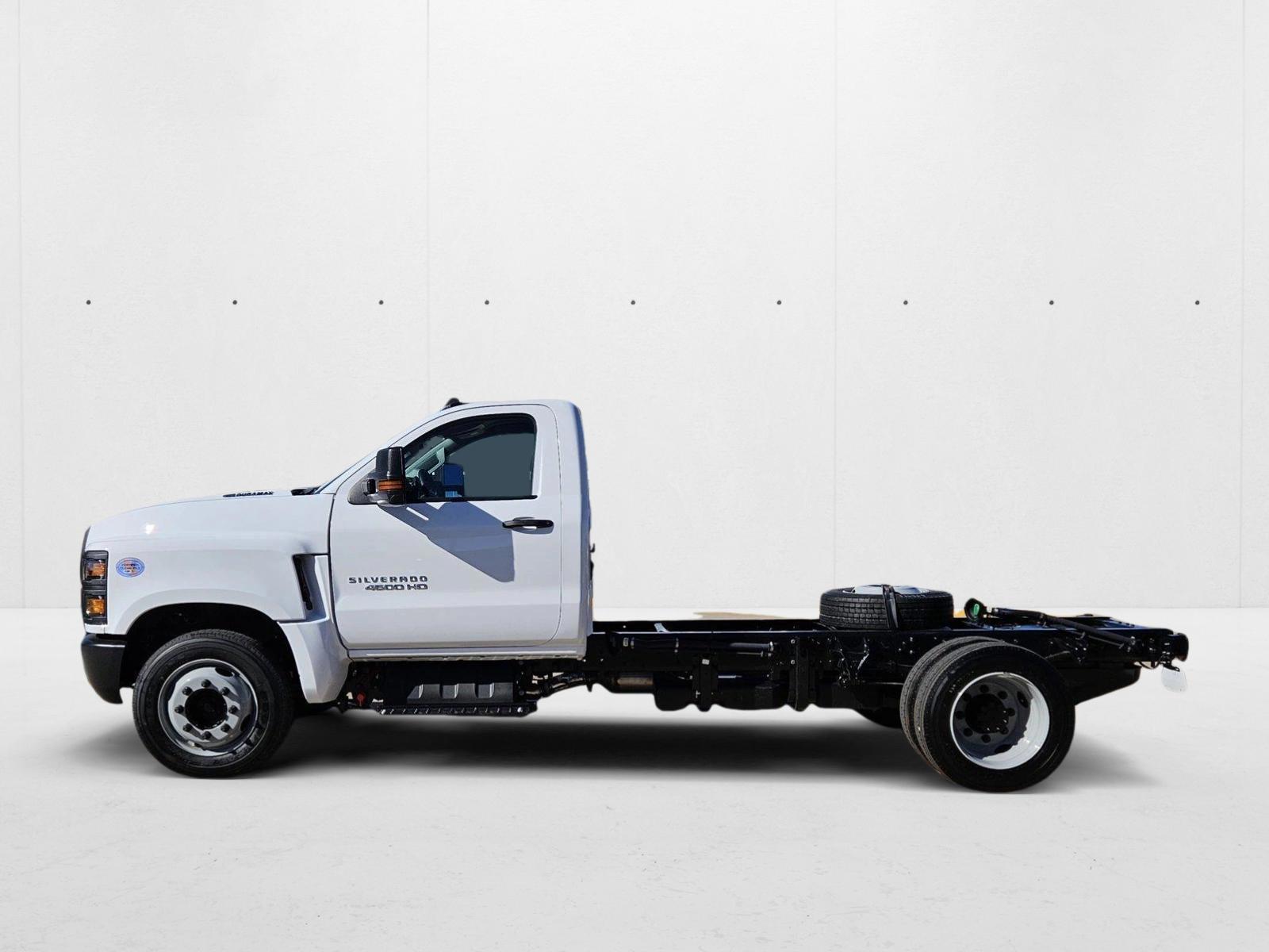 Thumbnail: 2024 Chevrolet  - 2