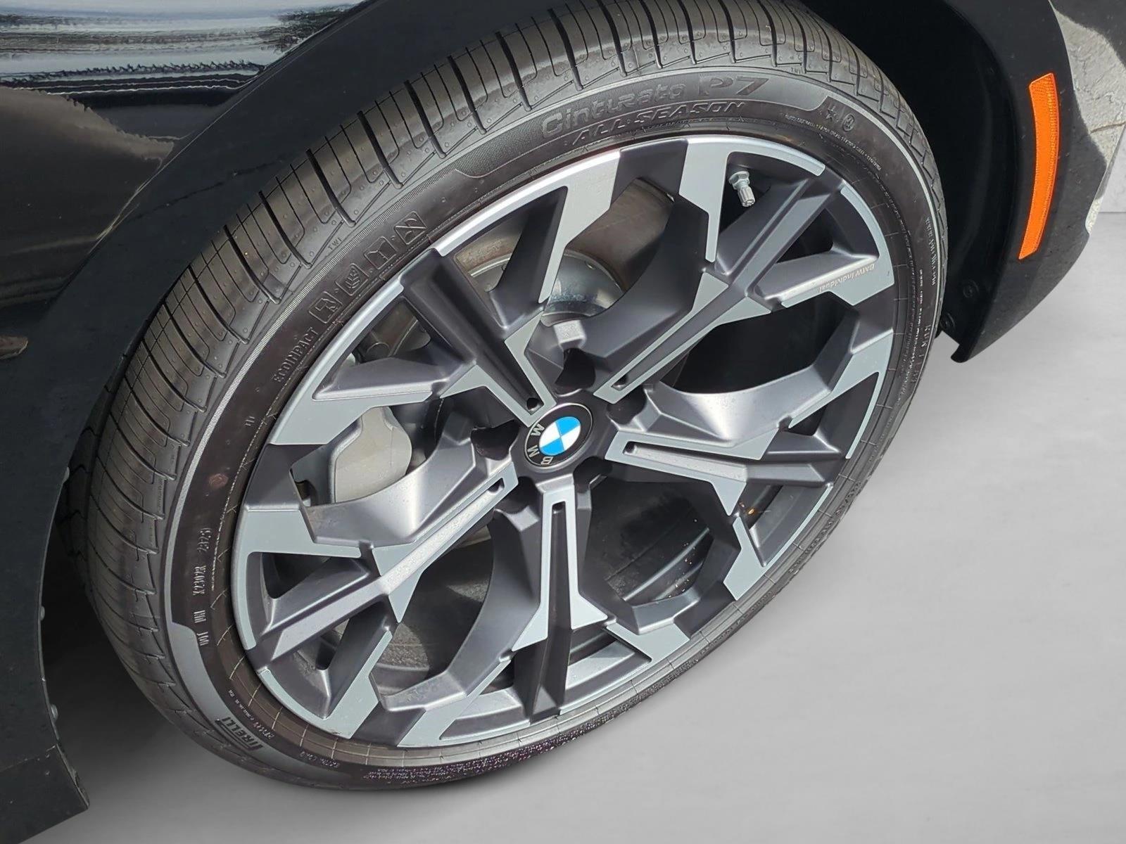 2026 BMW 3 Series 330i - Photo 8