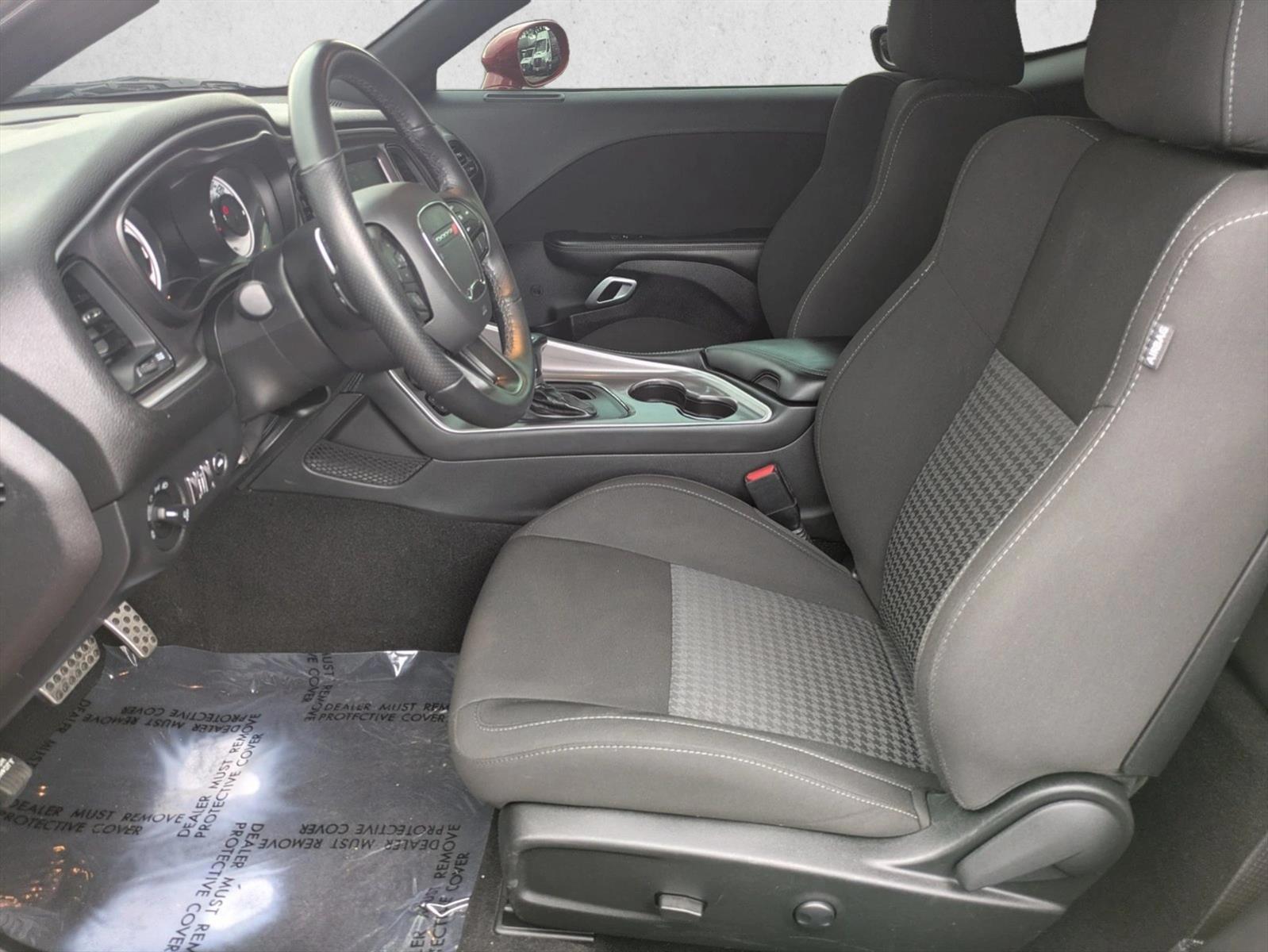 2022 Dodge Challenger R/T - Photo 15