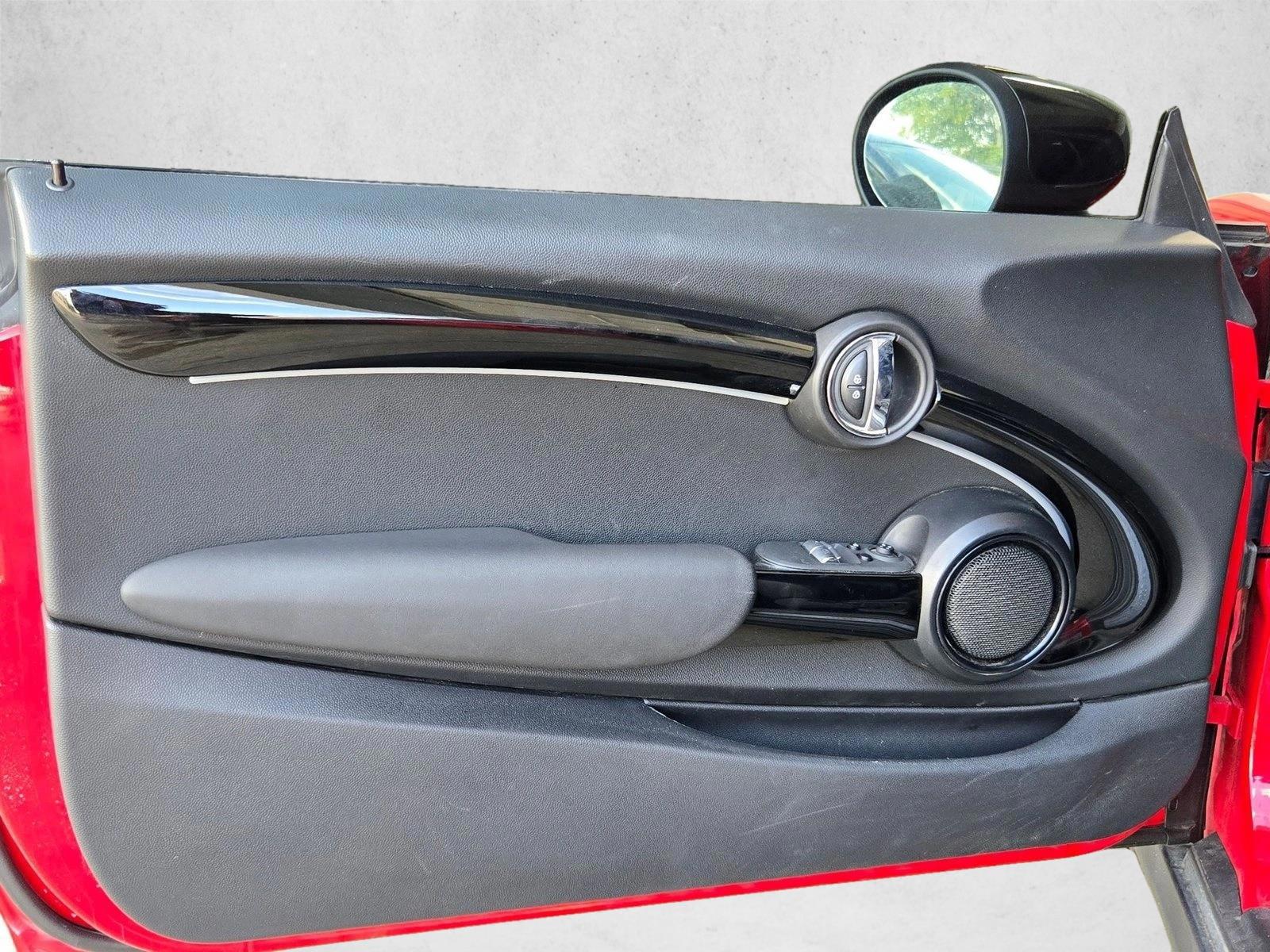 2023 MINI 3 Door S - Photo 10