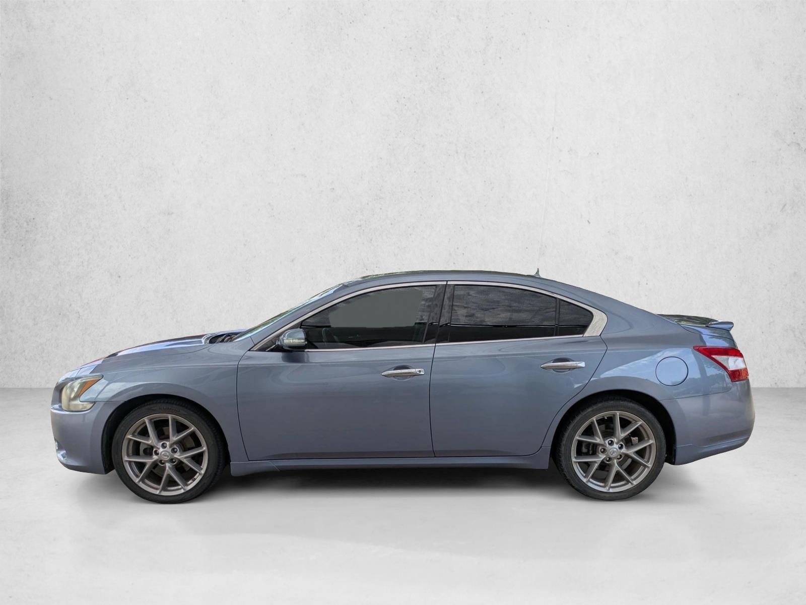 Thumbnail: 2011 Nissan Maxima - 2