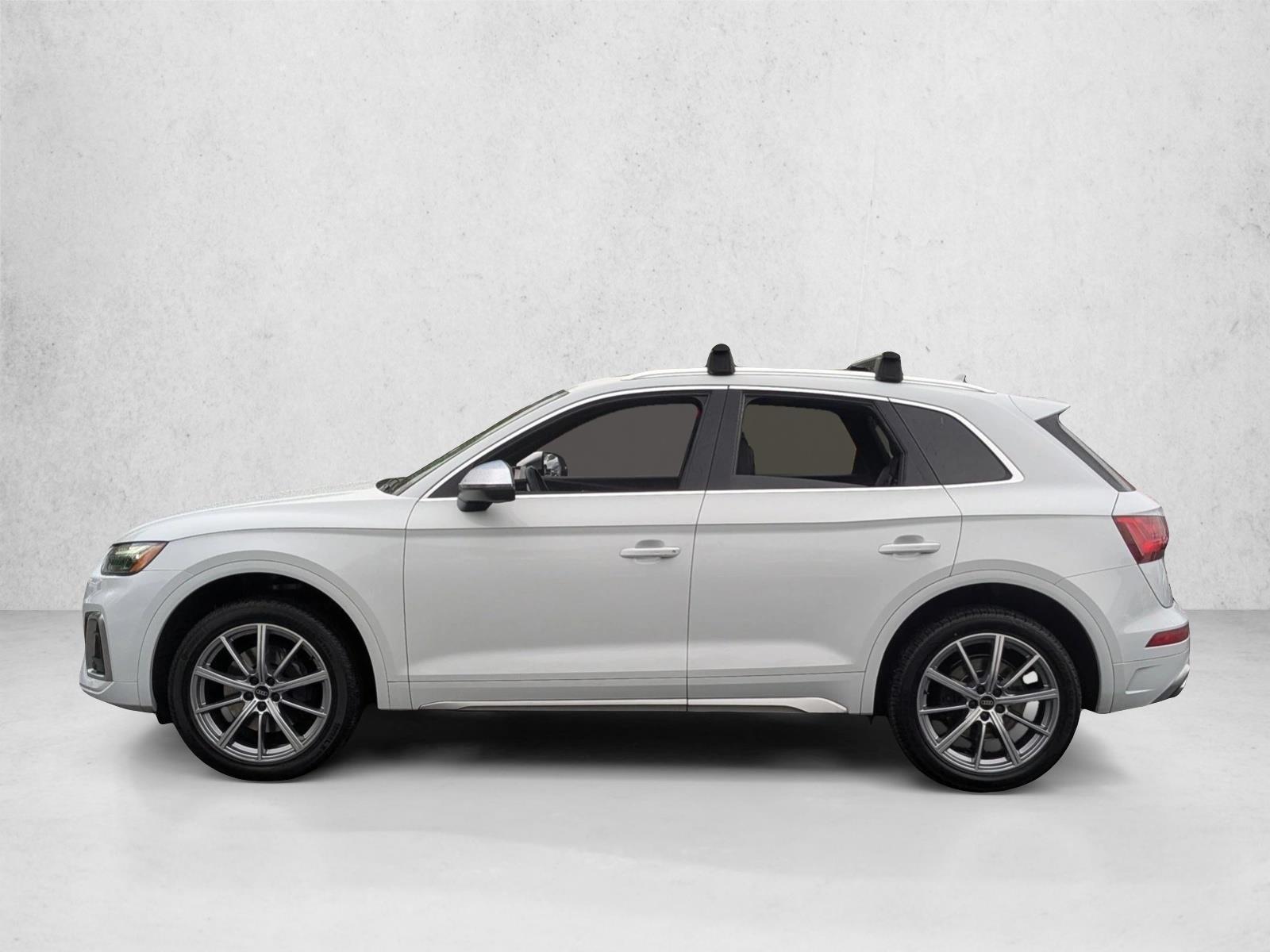 Thumbnail: 2022 Audi SQ5 - 2