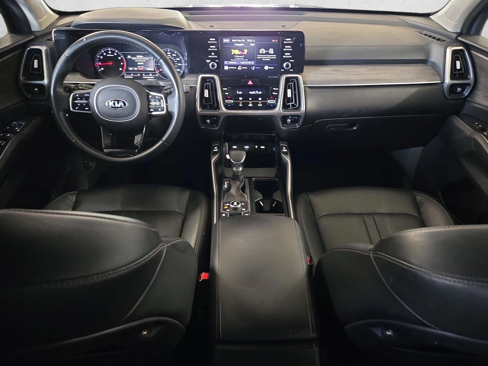 Thumbnail: 2021 Kia Sorento - 4