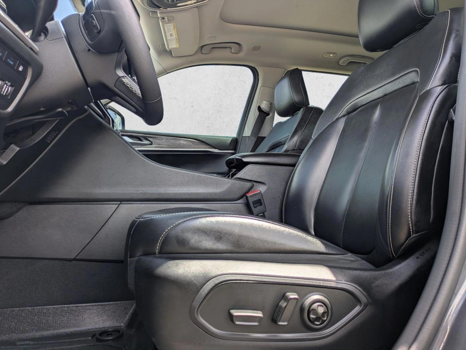 Thumbnail: 2022 Jeep Grand Cherokee - 5