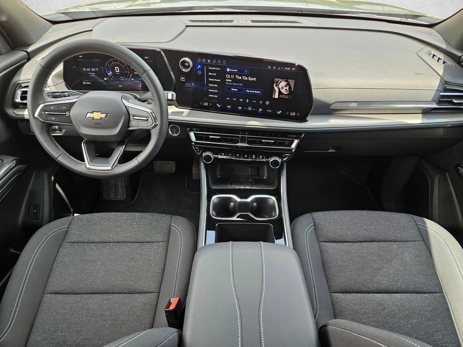 Thumbnail: 2026 Chevrolet Traverse - 3