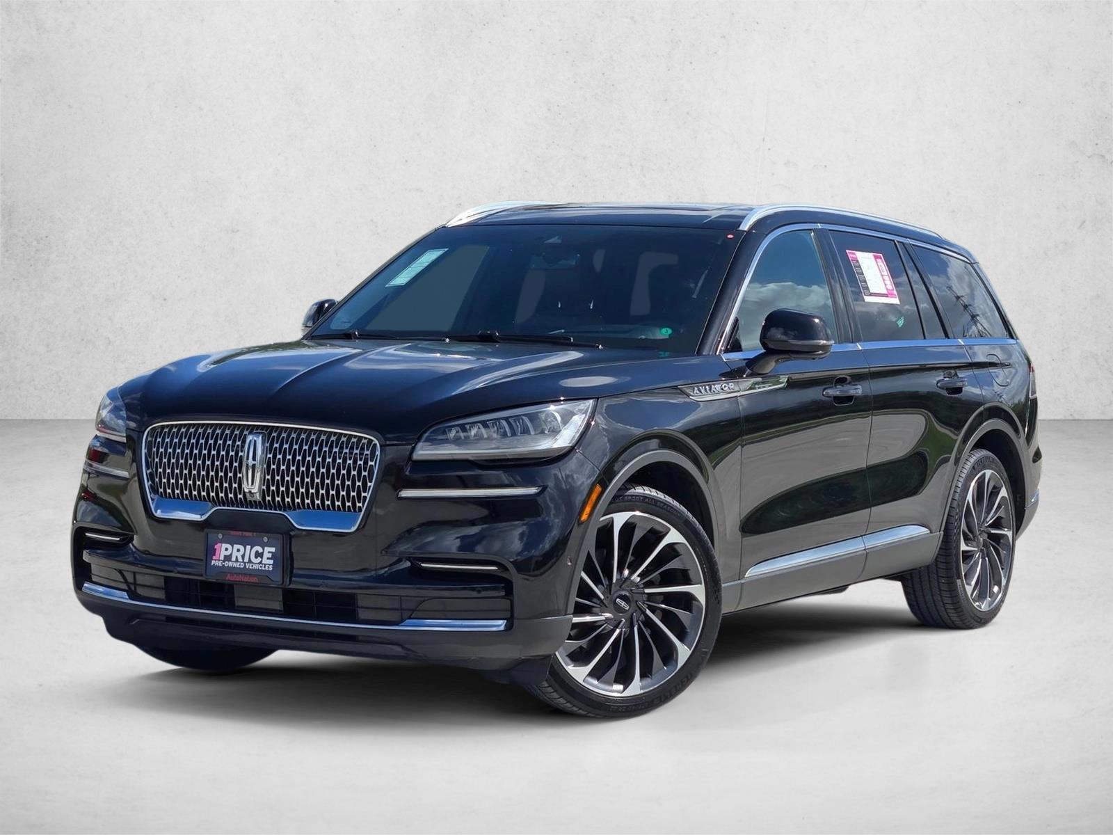 Thumbnail: 2023 Lincoln Aviator - 1