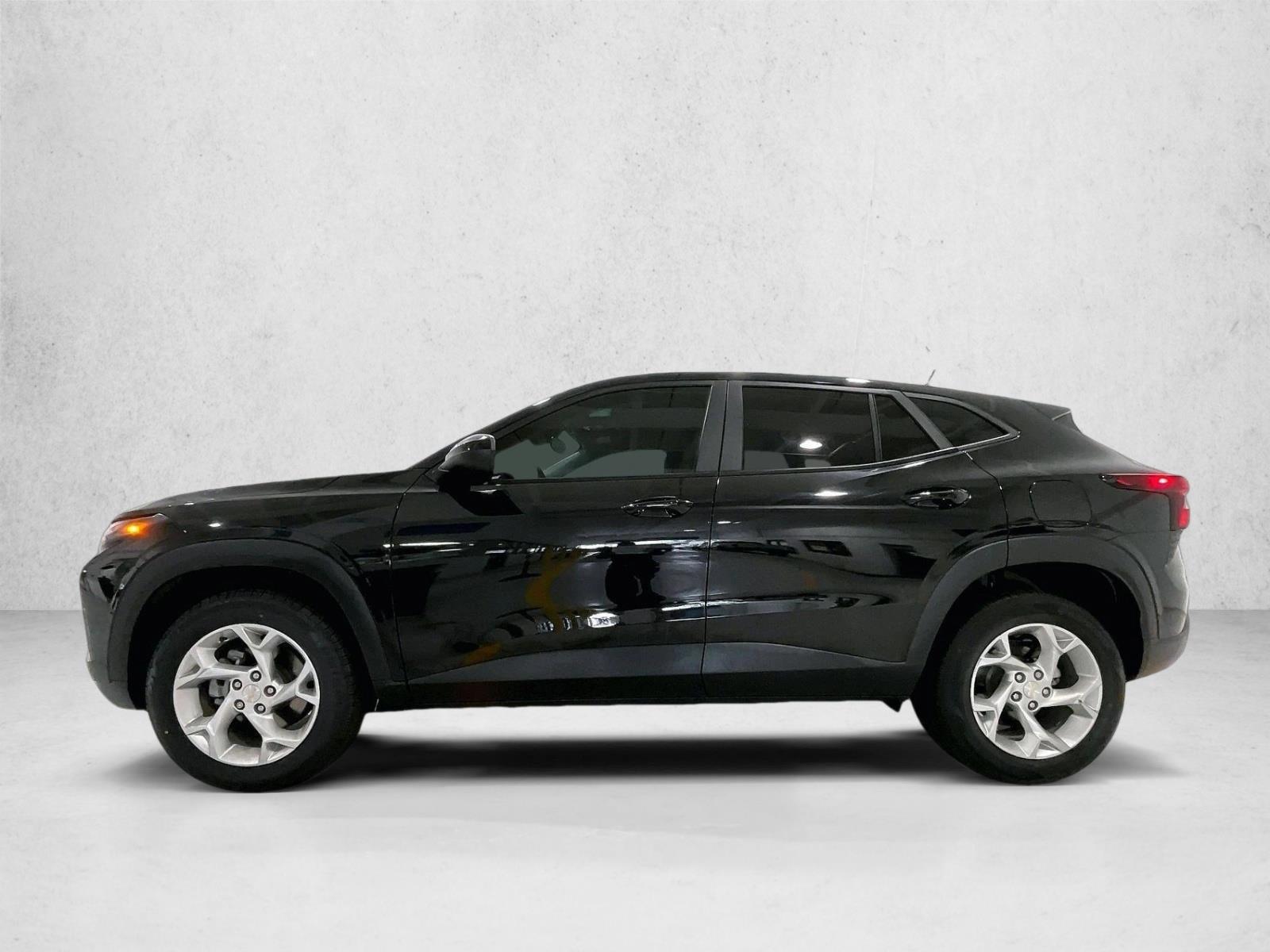 Thumbnail: 2024 Chevrolet Trax - 2