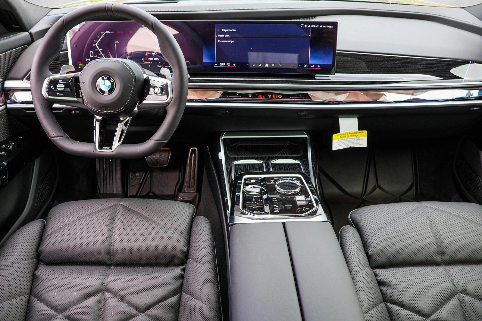 Thumbnail: 2026 BMW 7 Series - 4