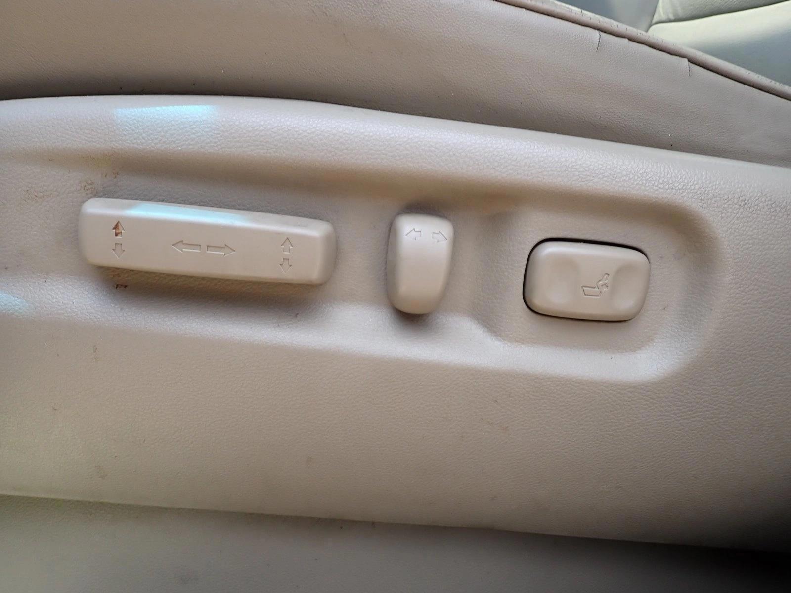Thumbnail: 2010 Honda Pilot - 4