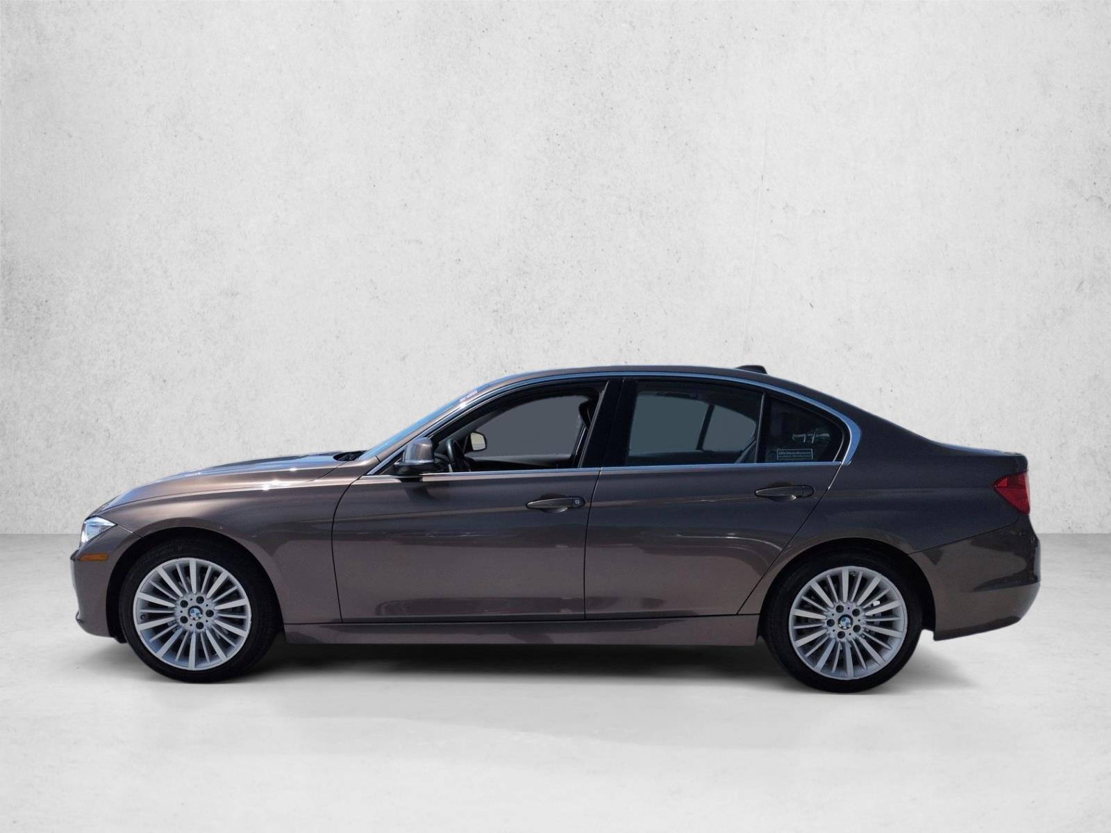 Thumbnail: 2015 BMW 3 Series - 2