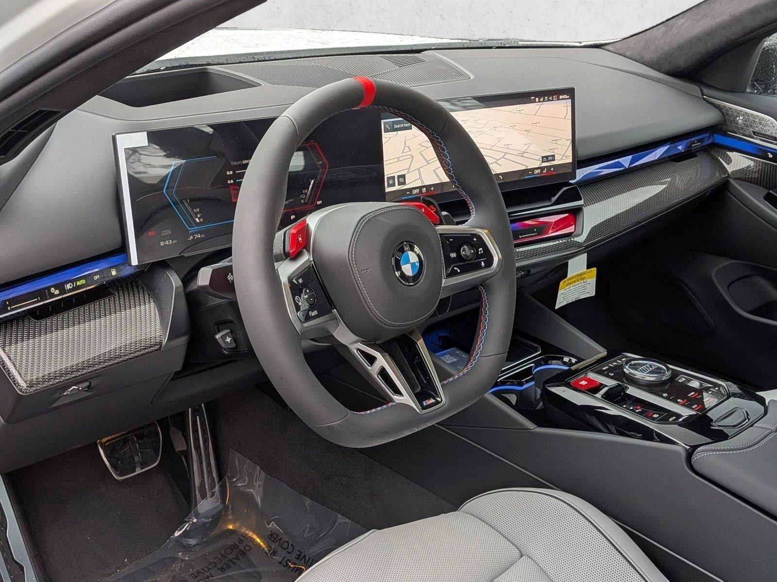 Thumbnail: 2026 BMW M5 - 3