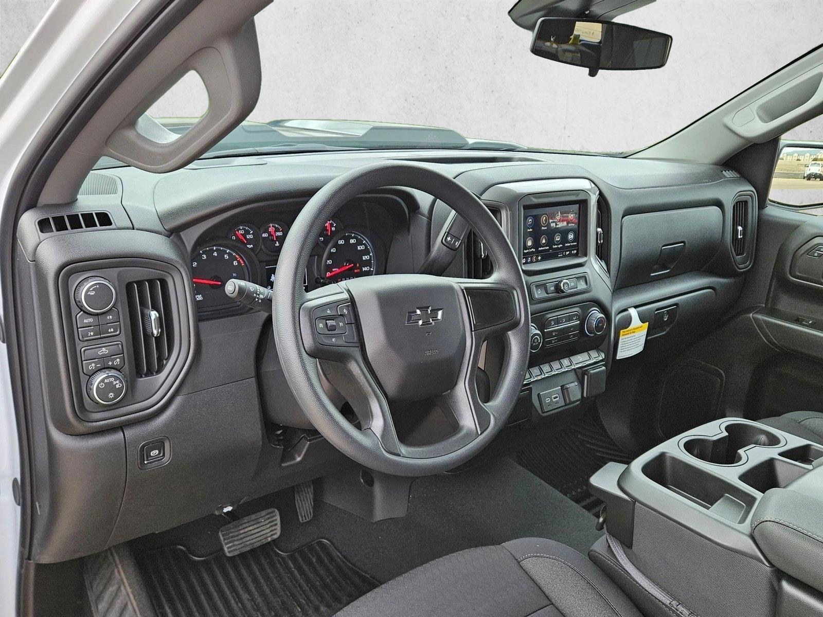 Thumbnail: 2026 Chevrolet Silverado 1500 - 3