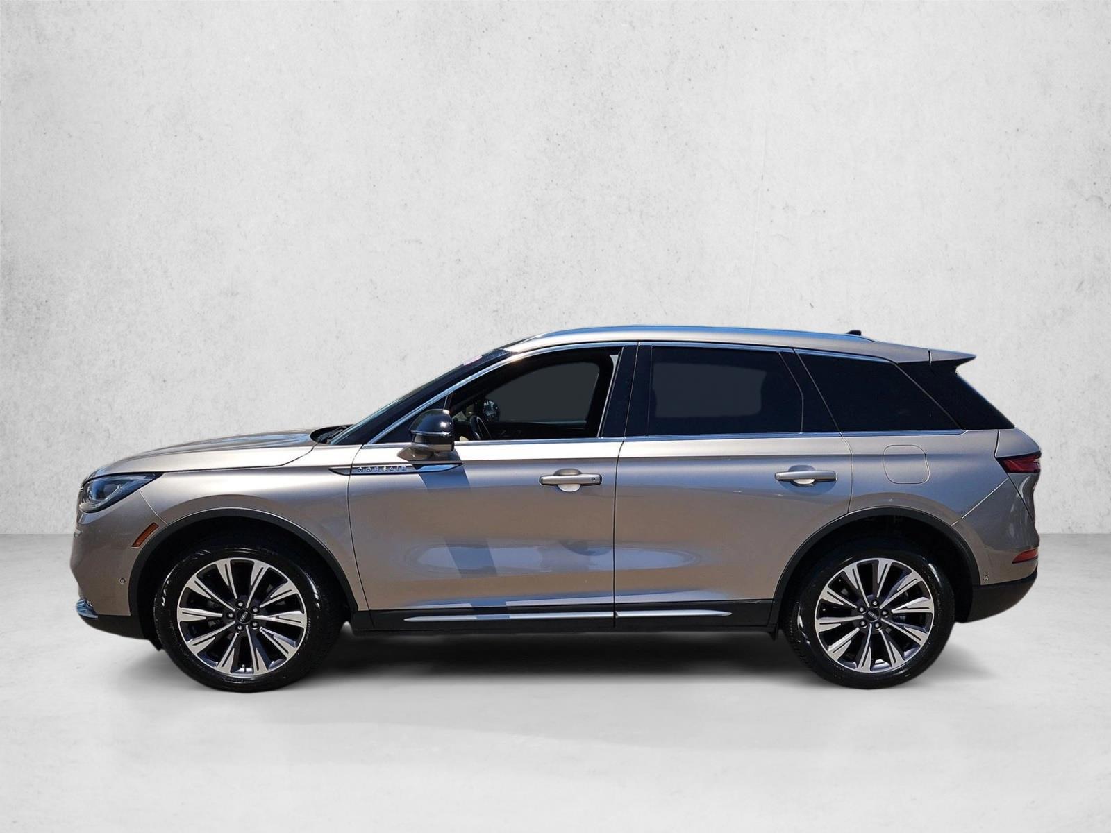 Thumbnail: 2020 Lincoln Corsair - 2