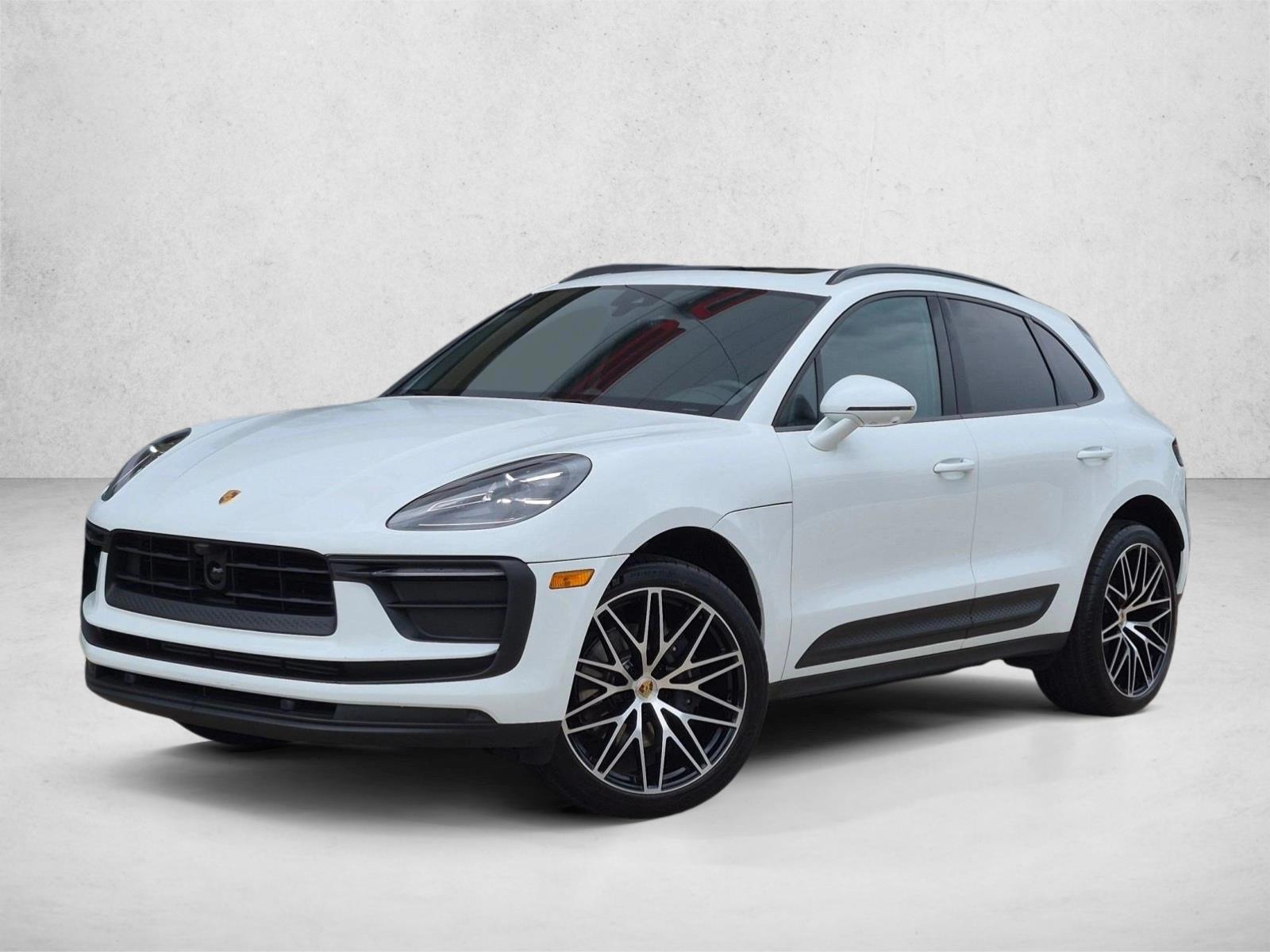 Thumbnail: 2026 Porsche Macan - 1