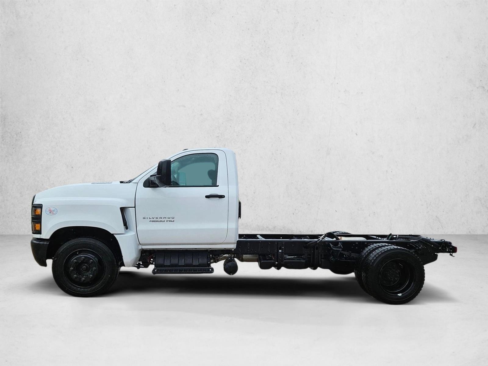 Thumbnail: 2024 Chevrolet  - 2