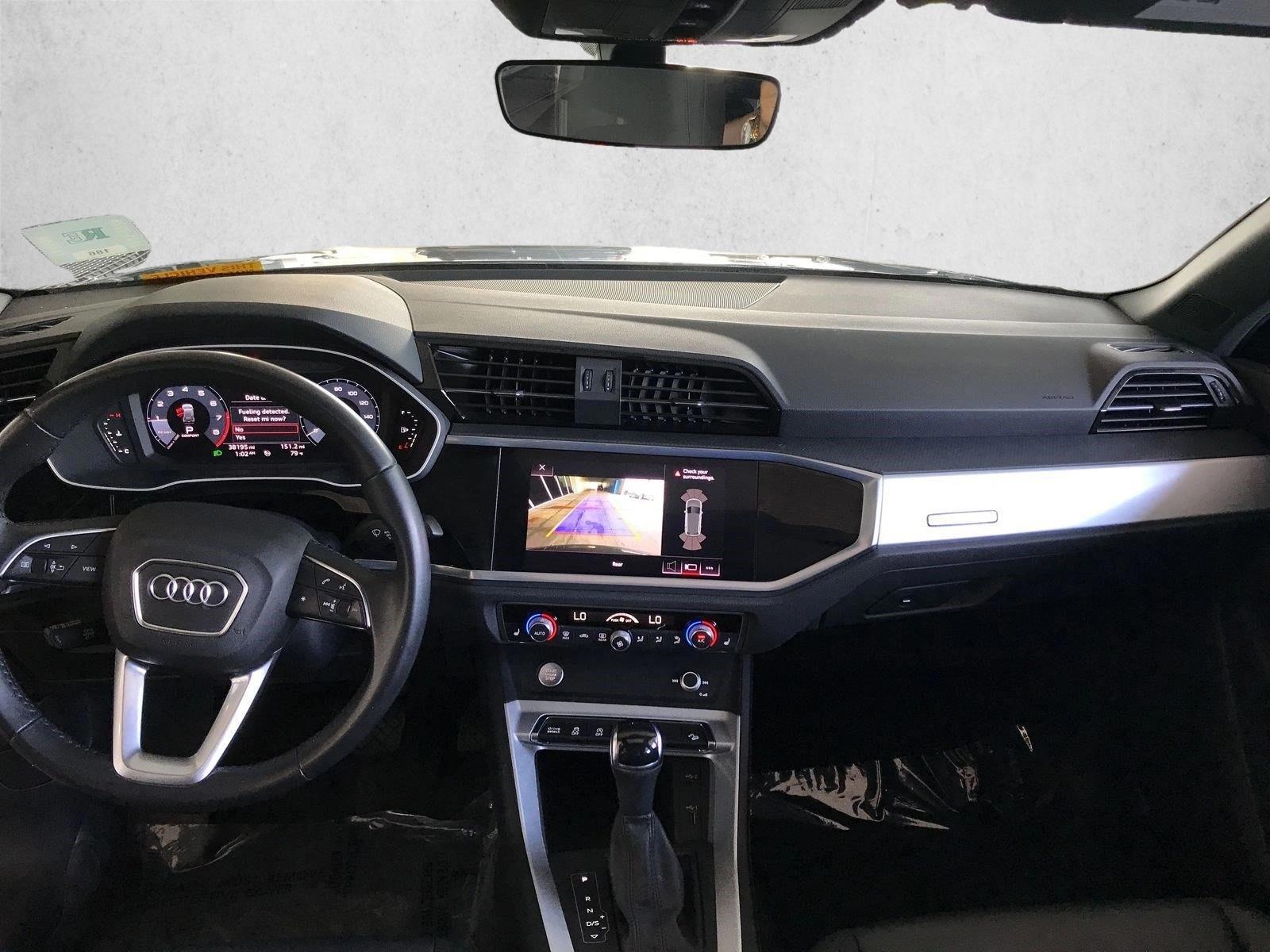 Thumbnail: 2020 Audi Q3 - 3