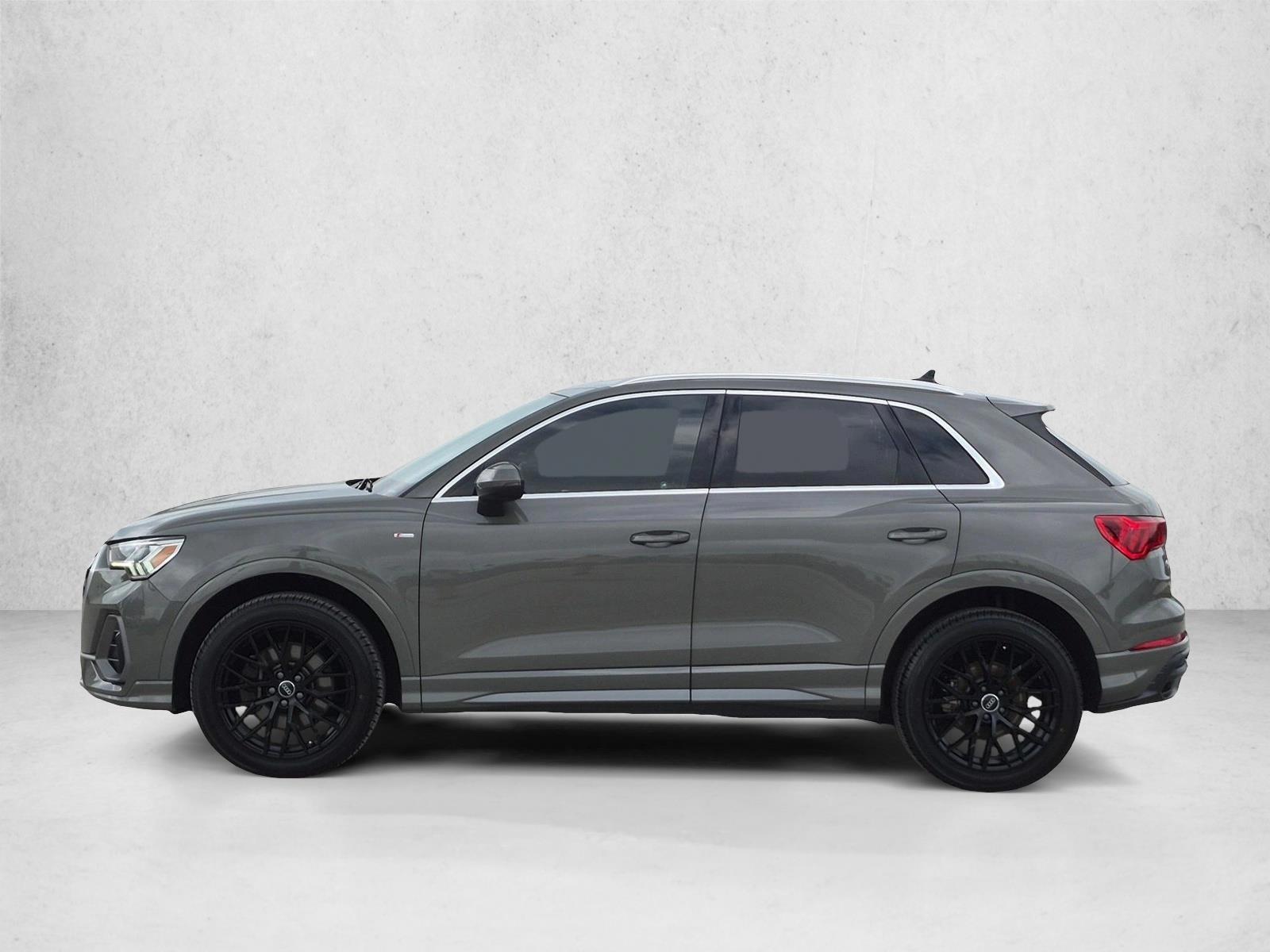 Thumbnail: 2022 Audi Q3 - 2