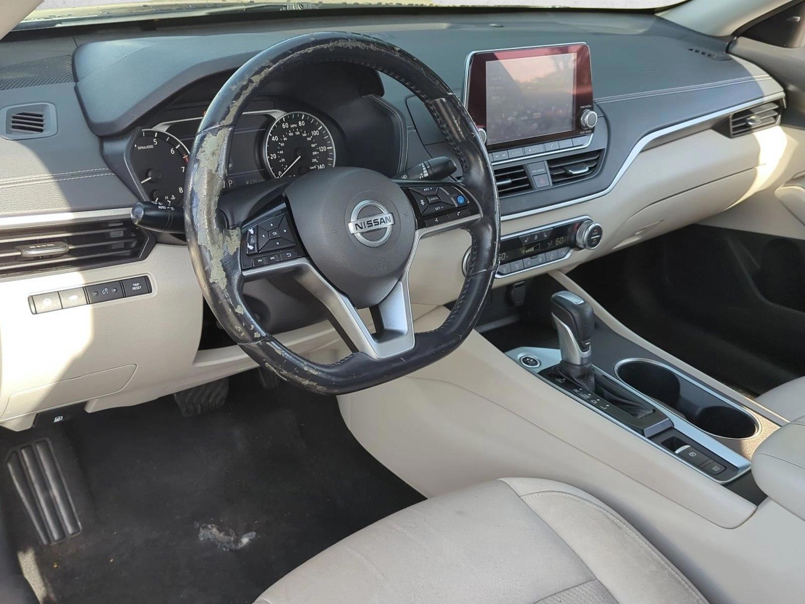 Thumbnail: 2019 Nissan Altima - 3