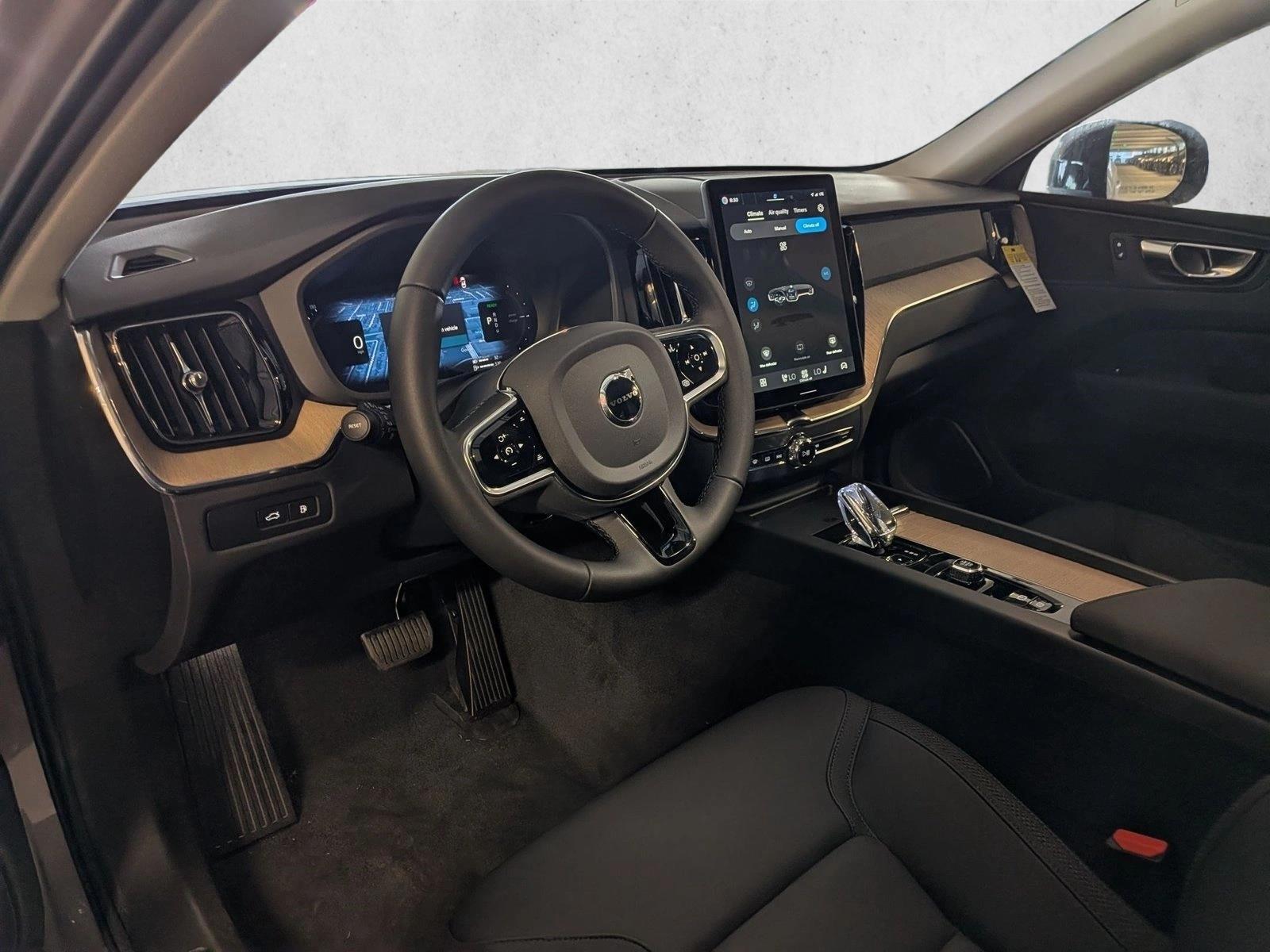 Thumbnail: 2026 Volvo XC60 - 3