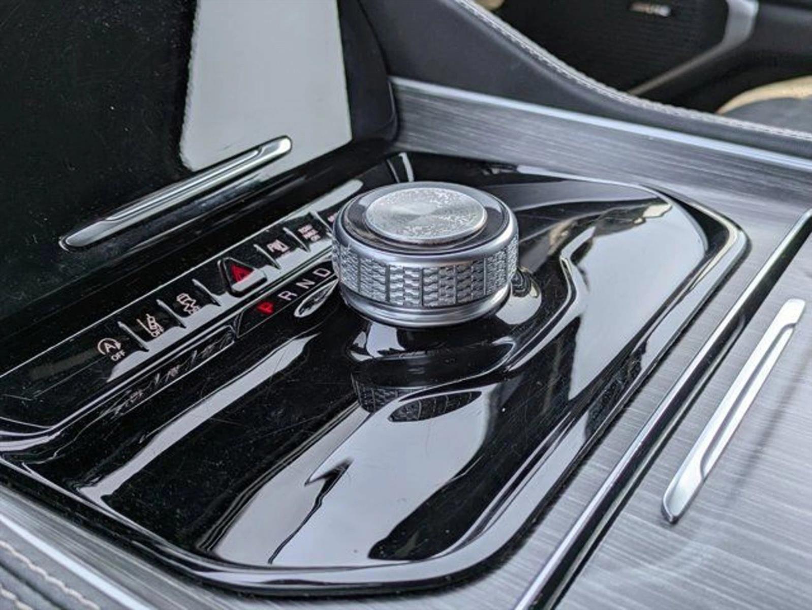 2024 Jeep Wagoneer Series II - Photo 11