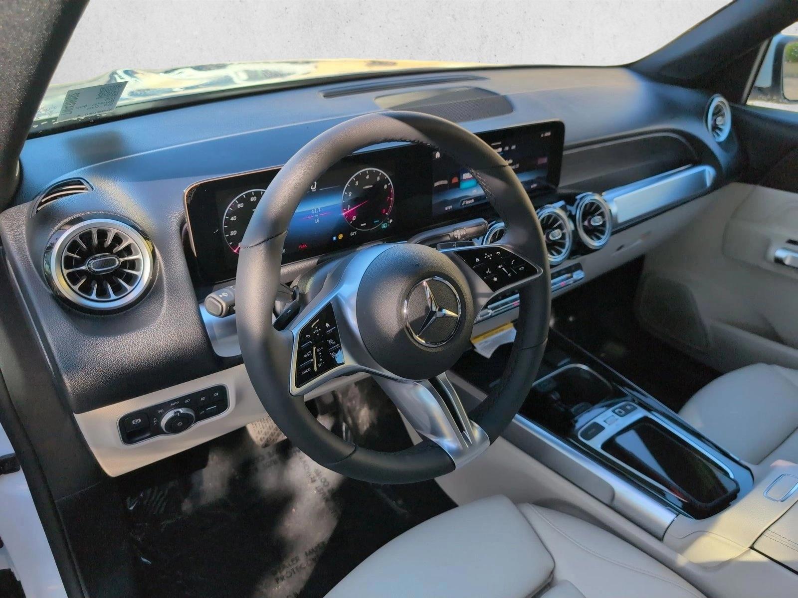 Thumbnail: 2026 Mercedes-Benz GLB - 3