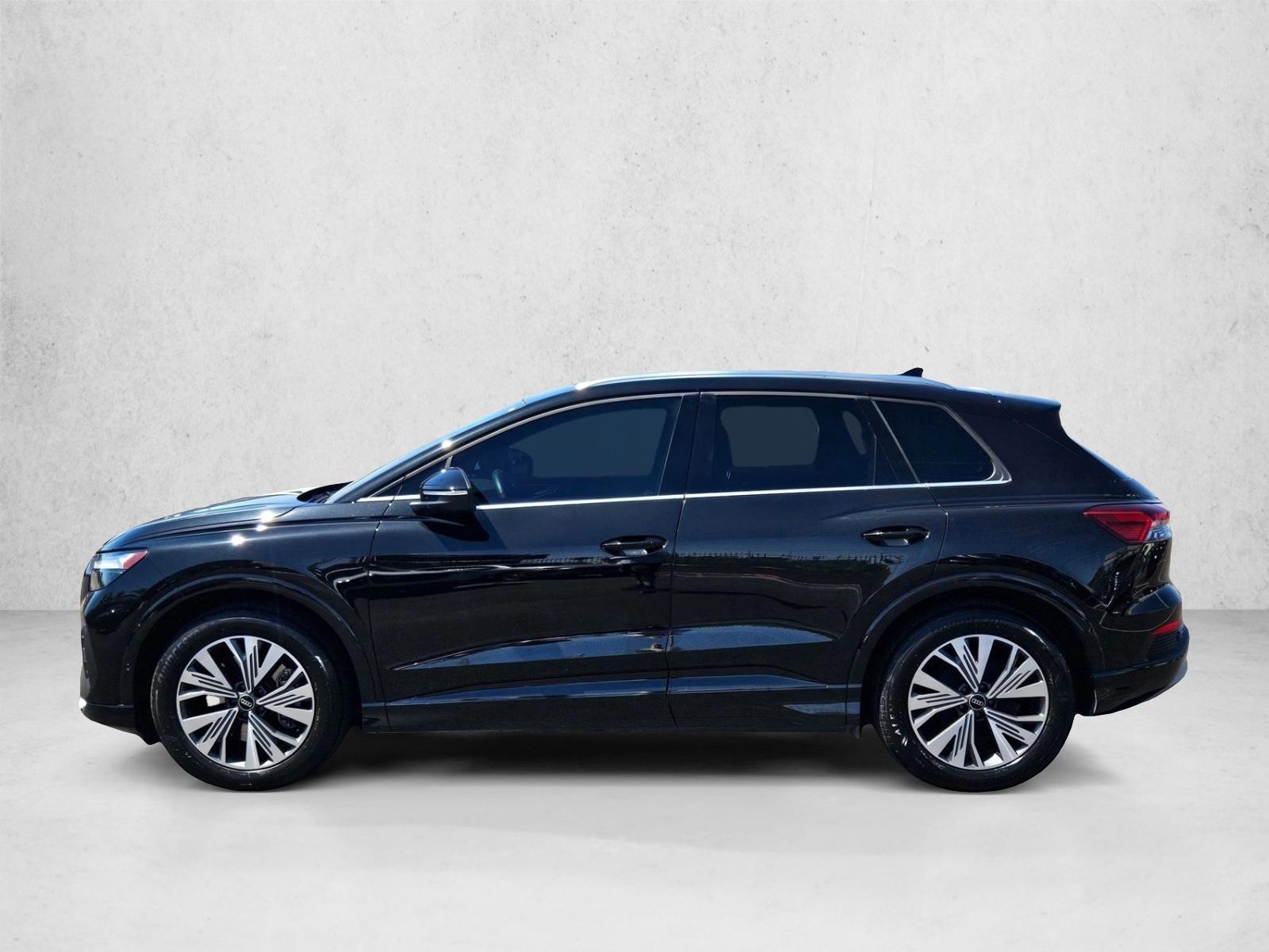 Thumbnail: 2023 Audi Q4 e-tron - 2