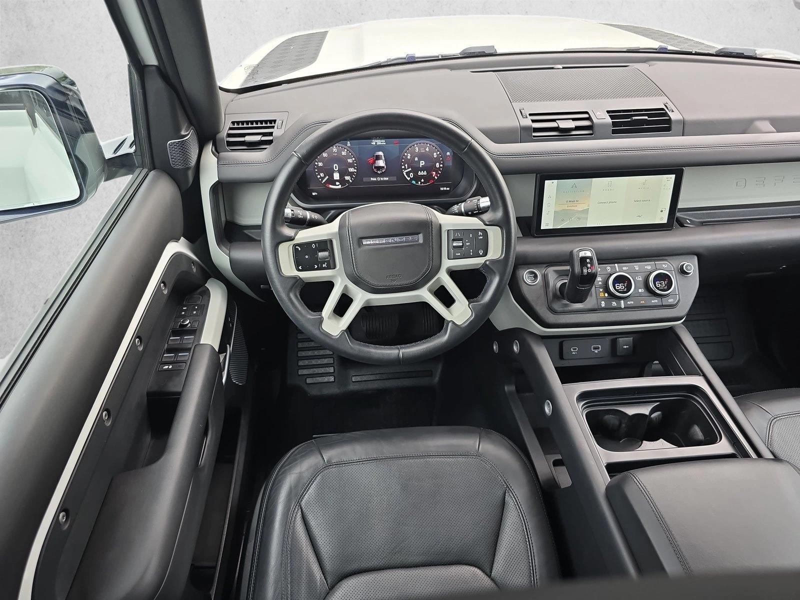 Thumbnail: 2020 Land Rover Defender - 4