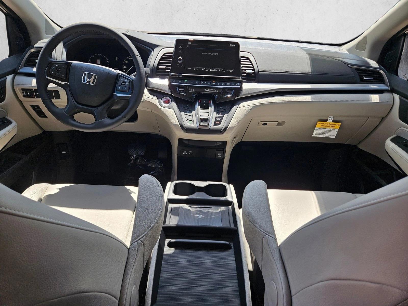Thumbnail: 2026 Honda Odyssey - 3