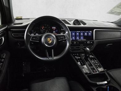 2022 Porsche Macan