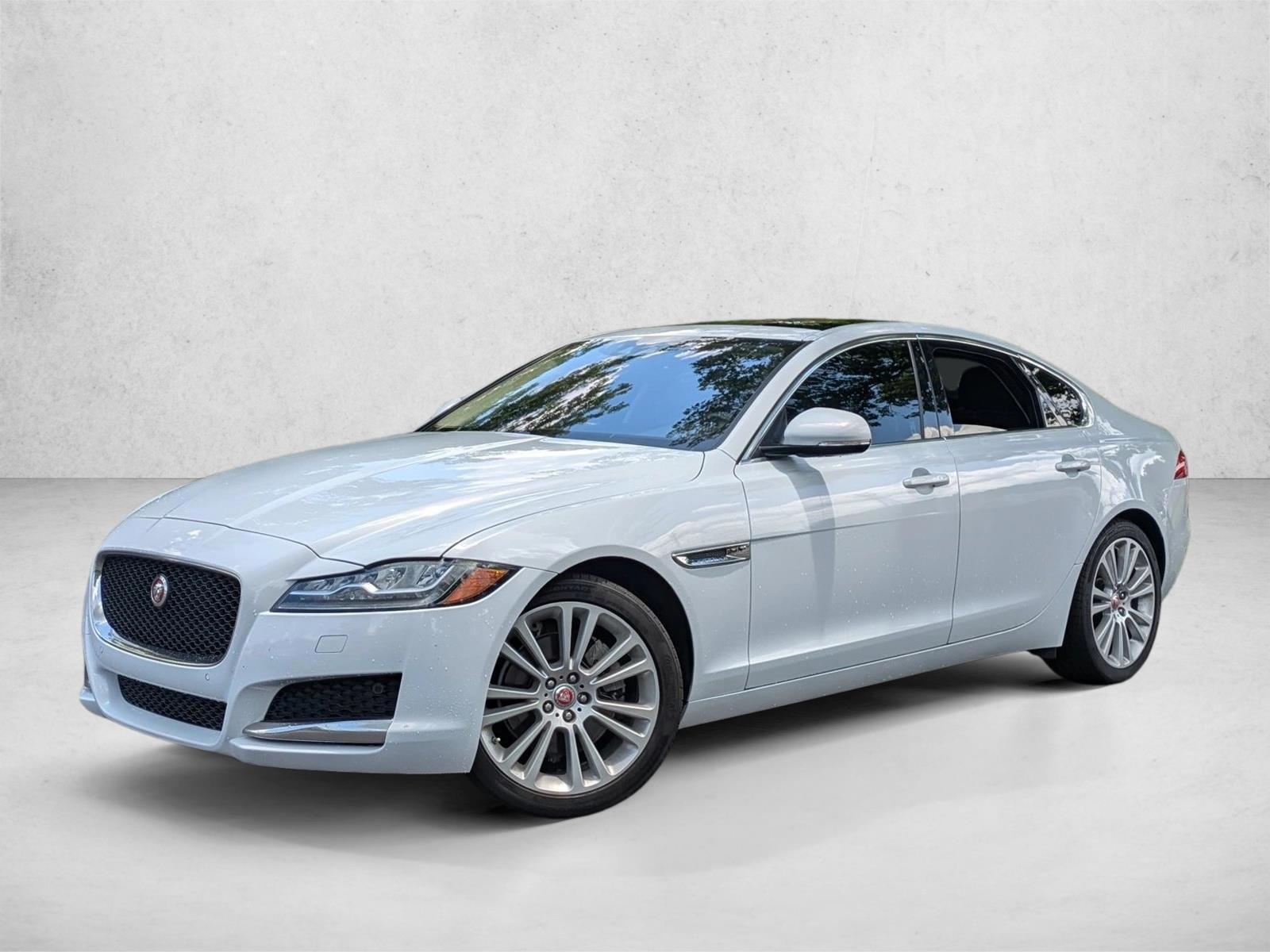 Thumbnail: 2020 Jaguar XF - 1