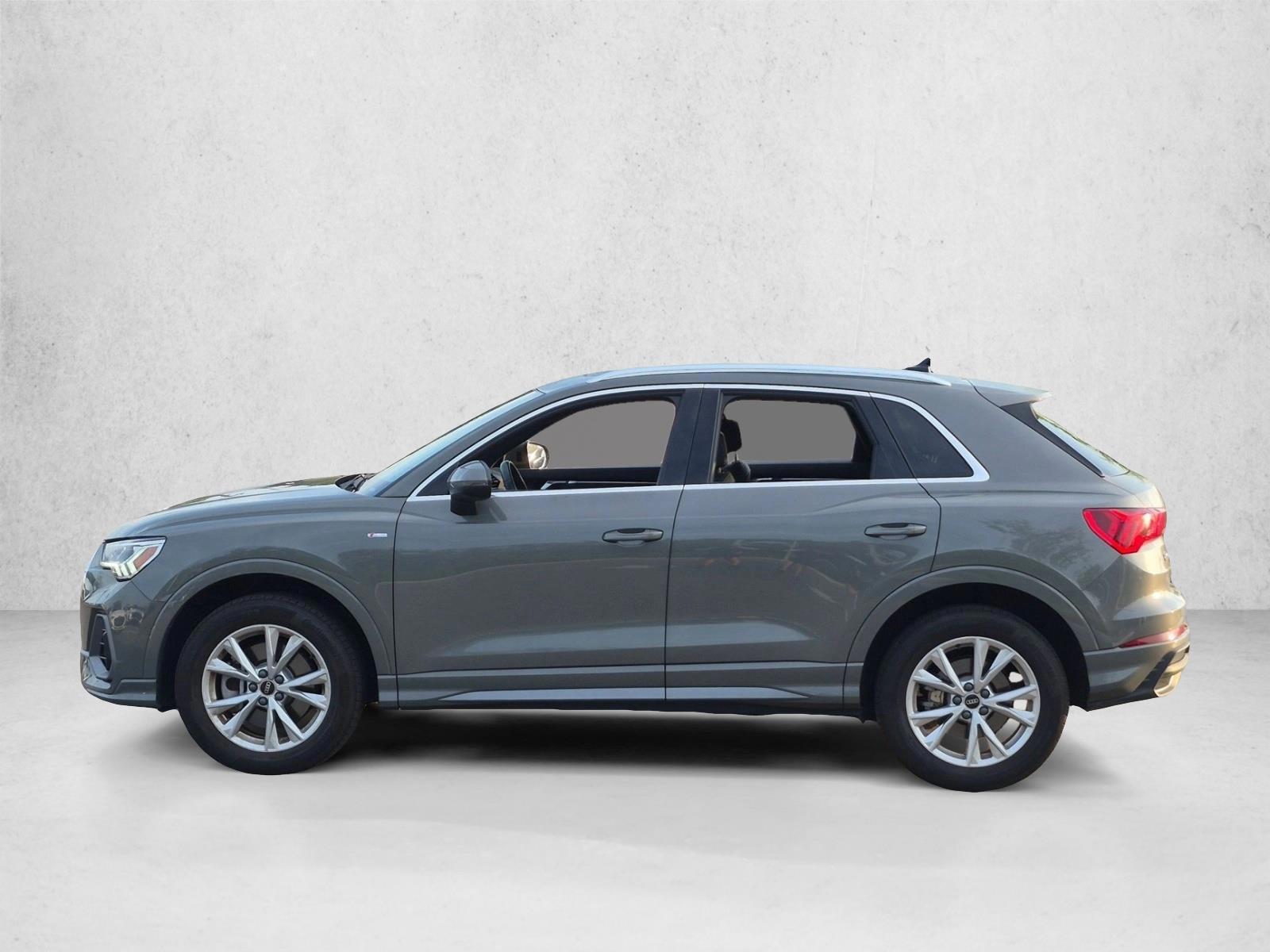 Thumbnail: 2023 Audi Q3 - 2