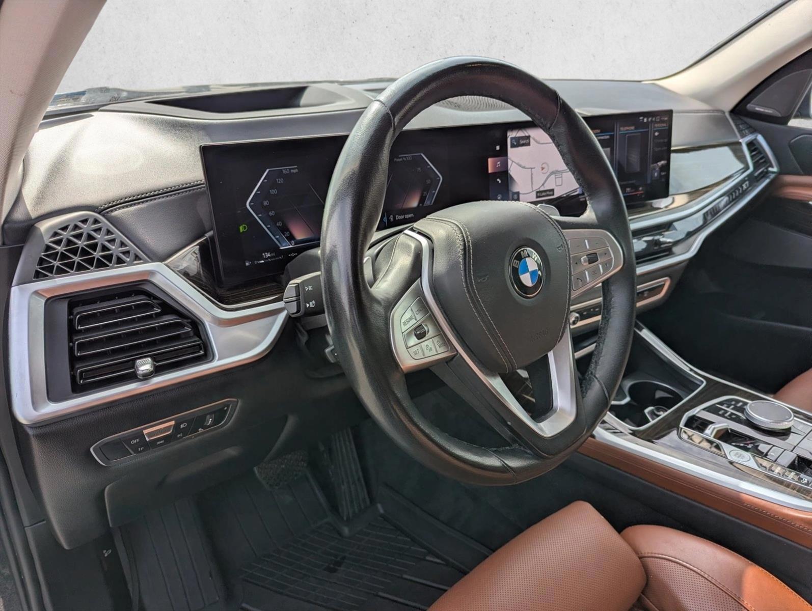 Thumbnail: 2023 BMW X7 - 3
