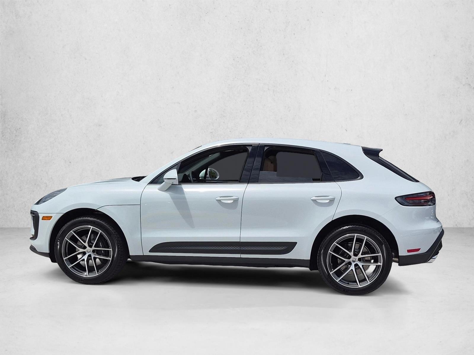 Thumbnail: 2026 Porsche Macan - 2