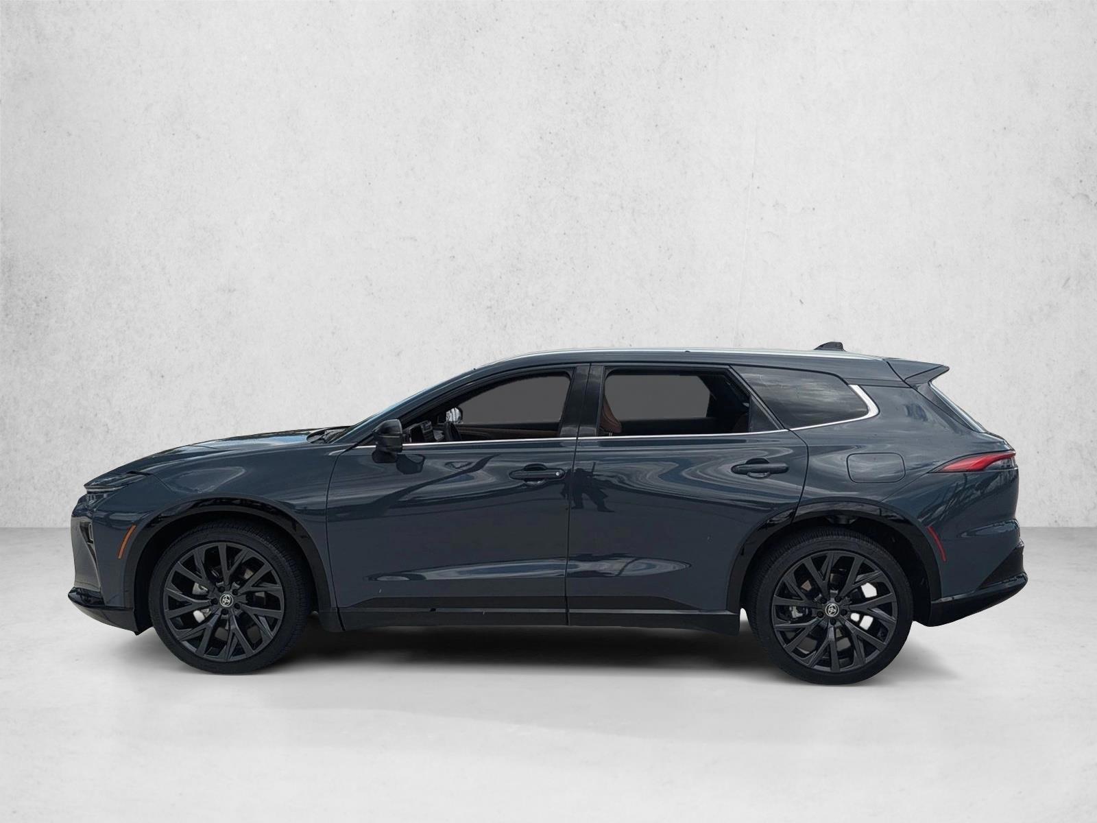 Thumbnail: 2025 Toyota Crown Signia - 2