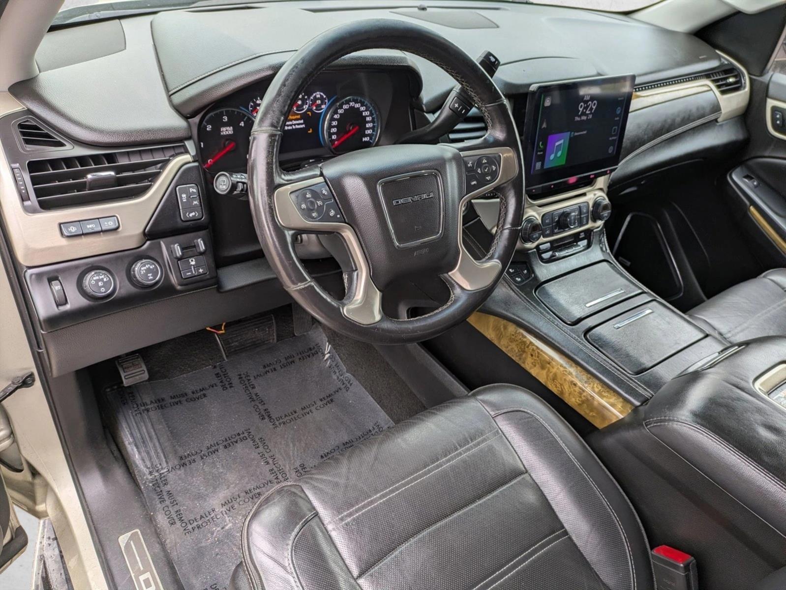 Thumbnail: 2017 GMC Yukon - 3