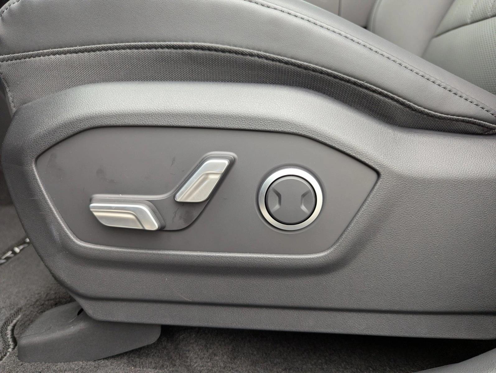 Thumbnail: 2026 Hyundai Santa Fe - 4