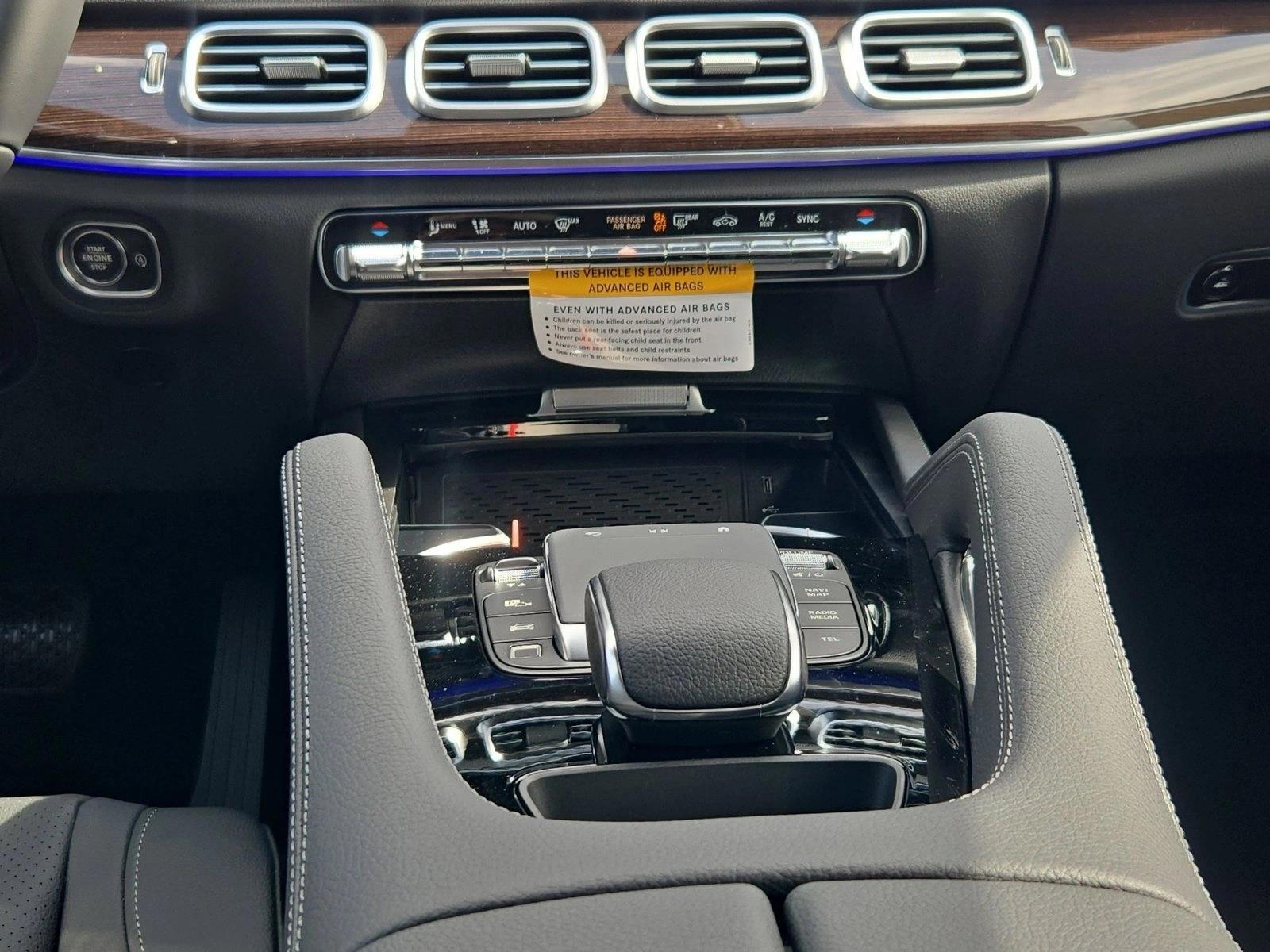 Thumbnail: 2026 Mercedes-Benz GLE - 3