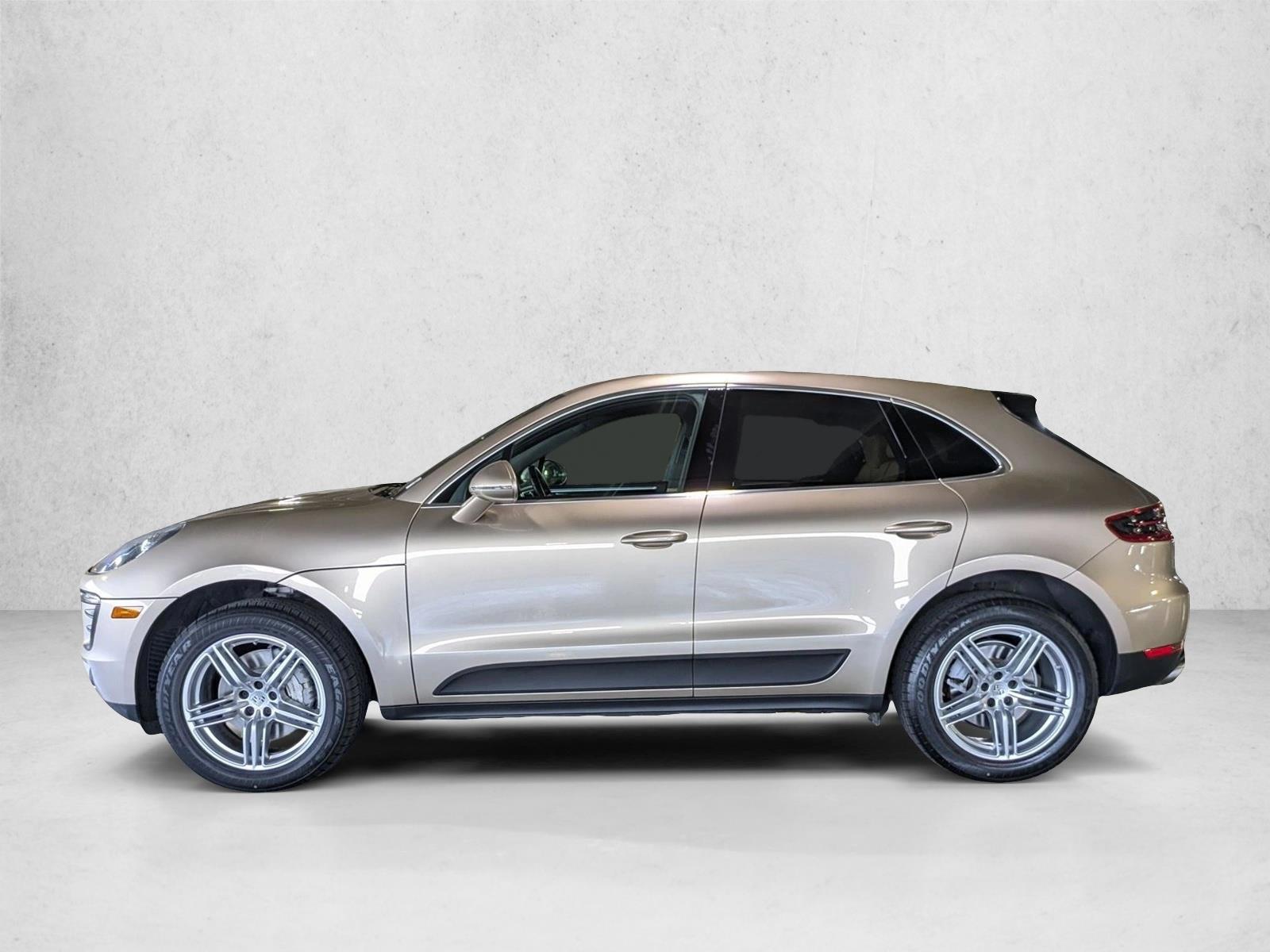 Thumbnail: 2017 Porsche Macan - 2
