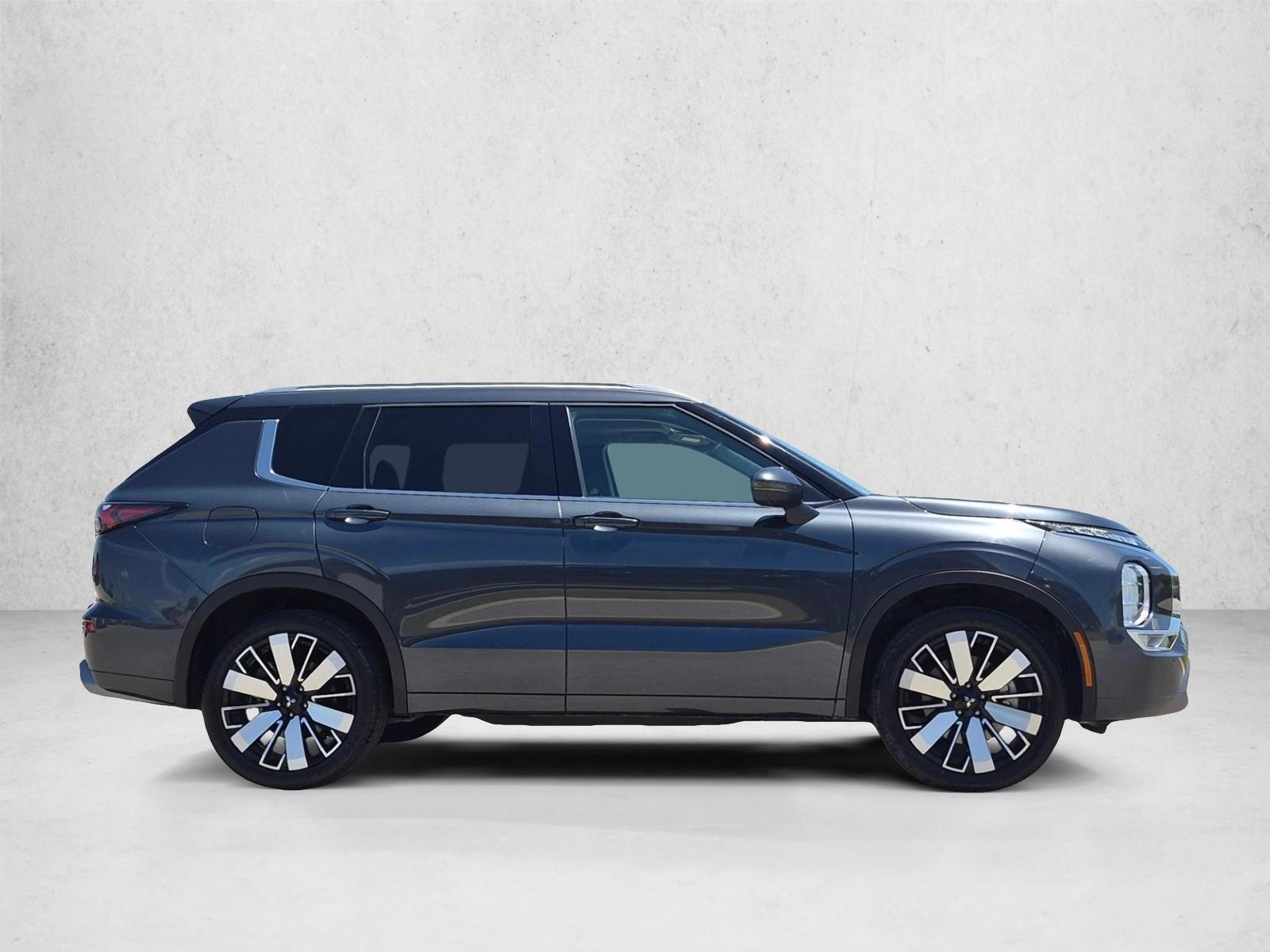 2025 Mitsubishi MitsubishiOutlander, photo 4