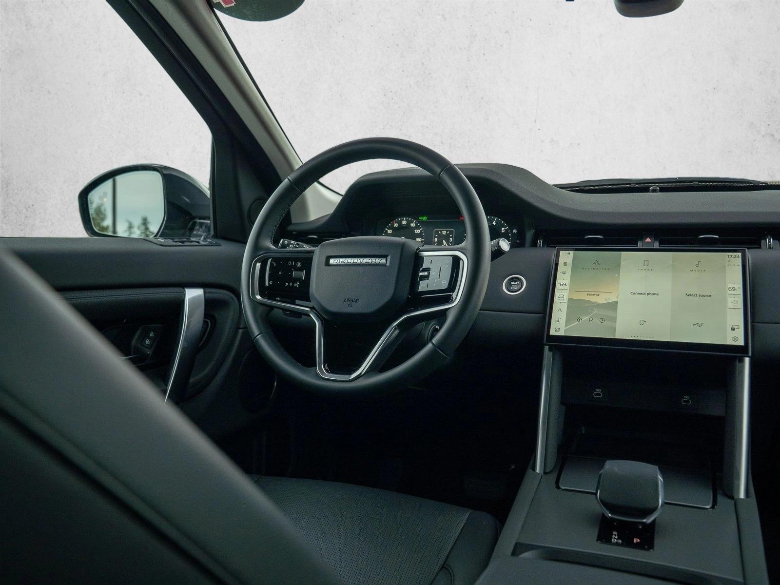 Thumbnail: 2024 Land Rover Discovery Sport - 4
