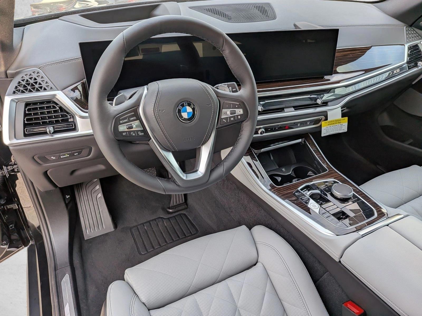 Thumbnail: 2026 BMW X5 - 3