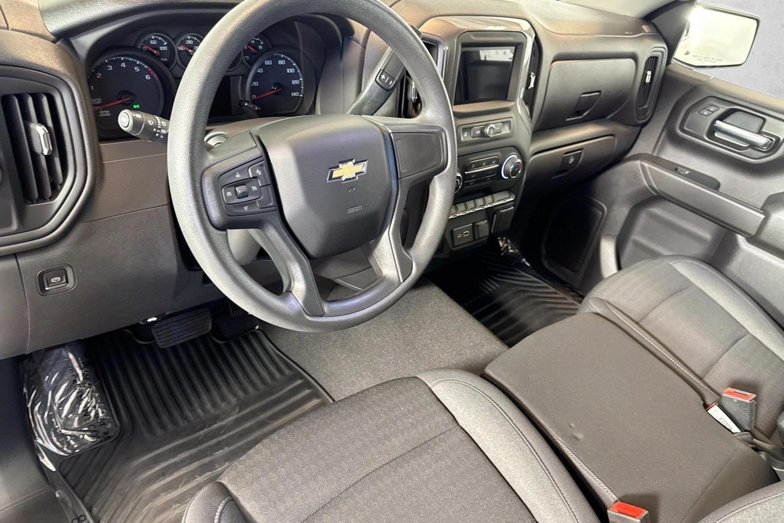 Thumbnail: 2023 Chevrolet Silverado 1500 - 3