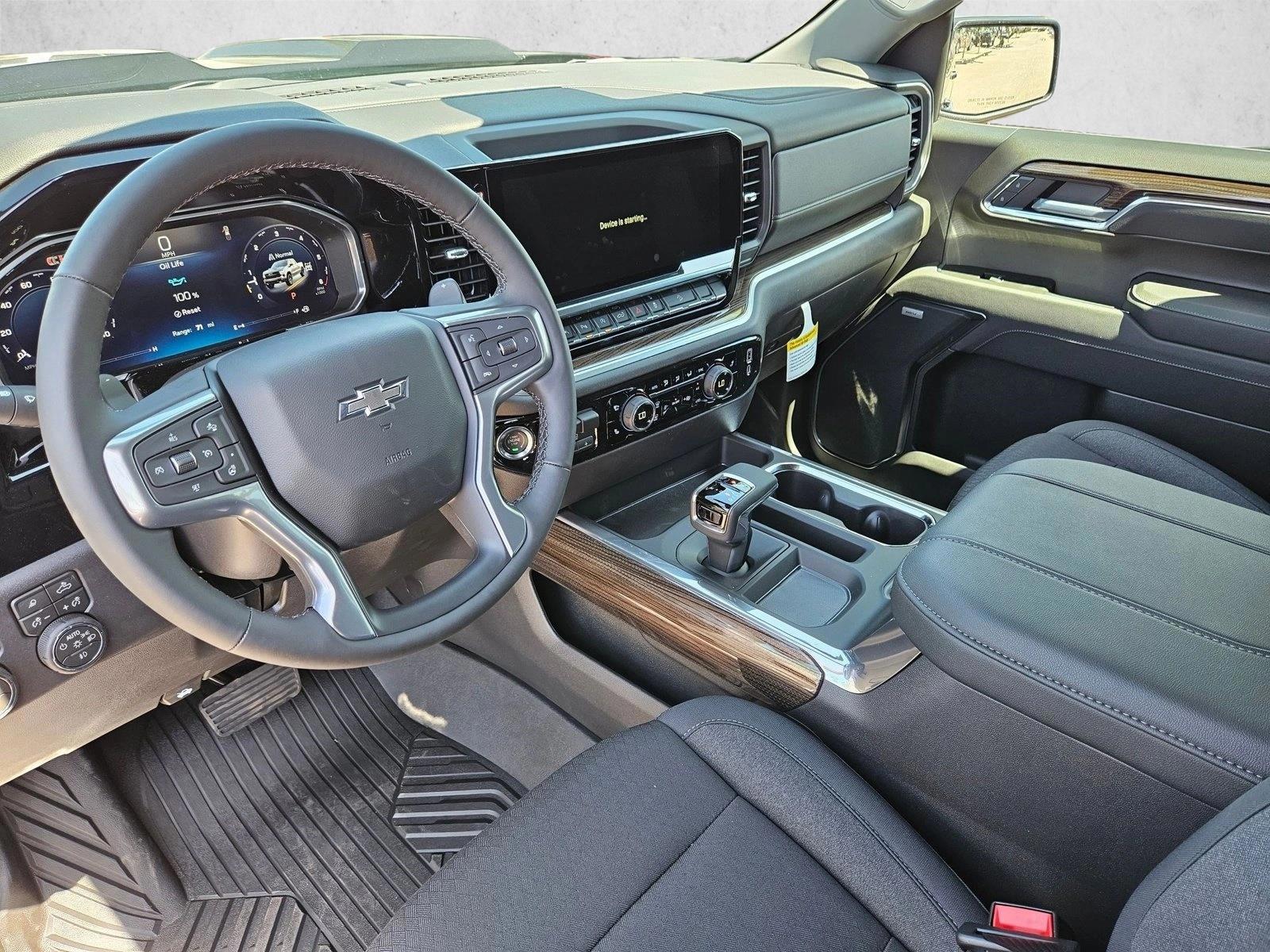 Thumbnail: 2026 Chevrolet Silverado 1500 - 3