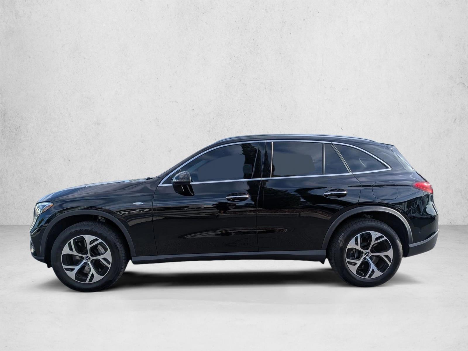 Thumbnail: 2025 Mercedes-Benz GLC - 2