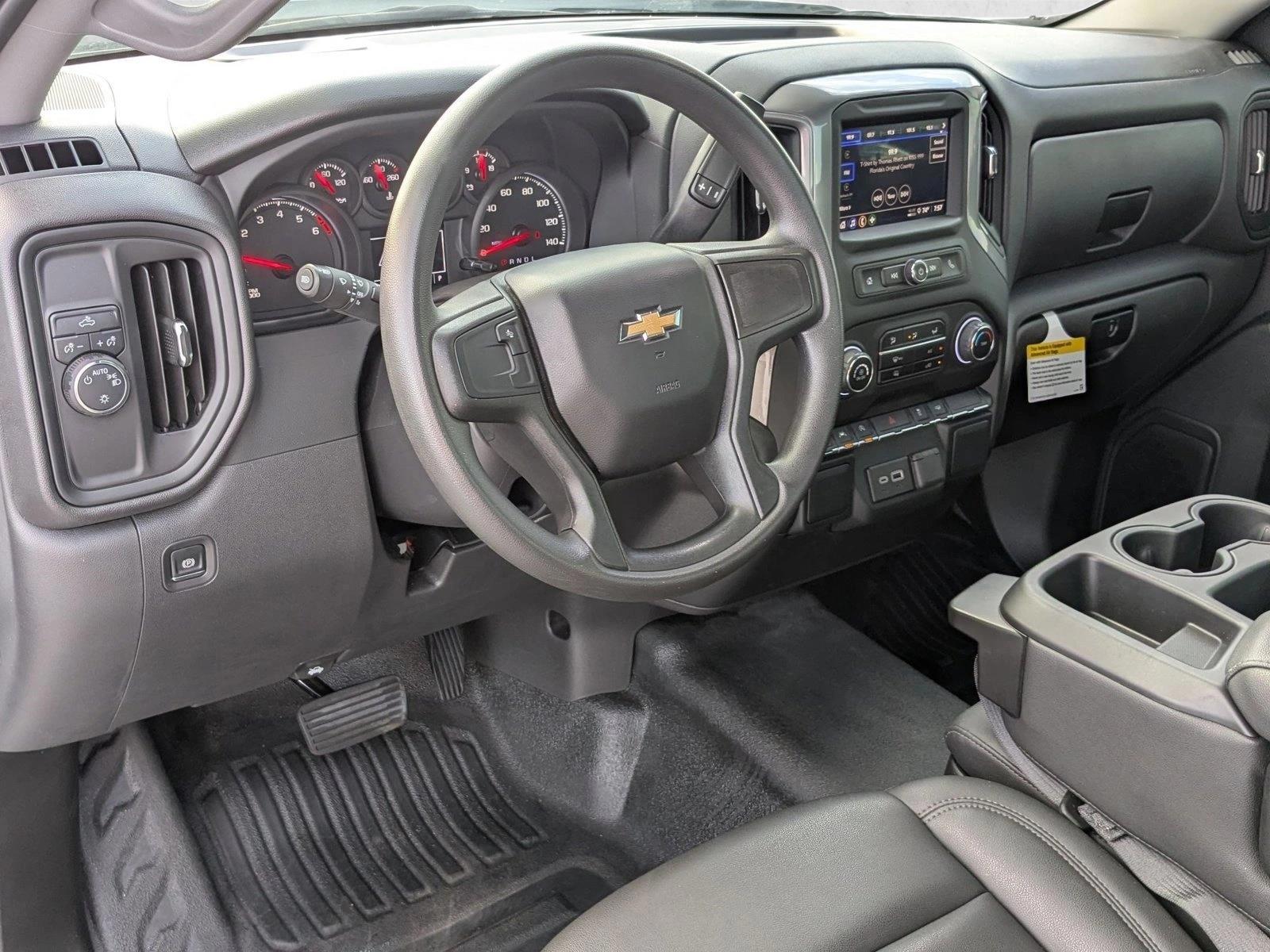 Thumbnail: 2024 Chevrolet Silverado 1500 - 3