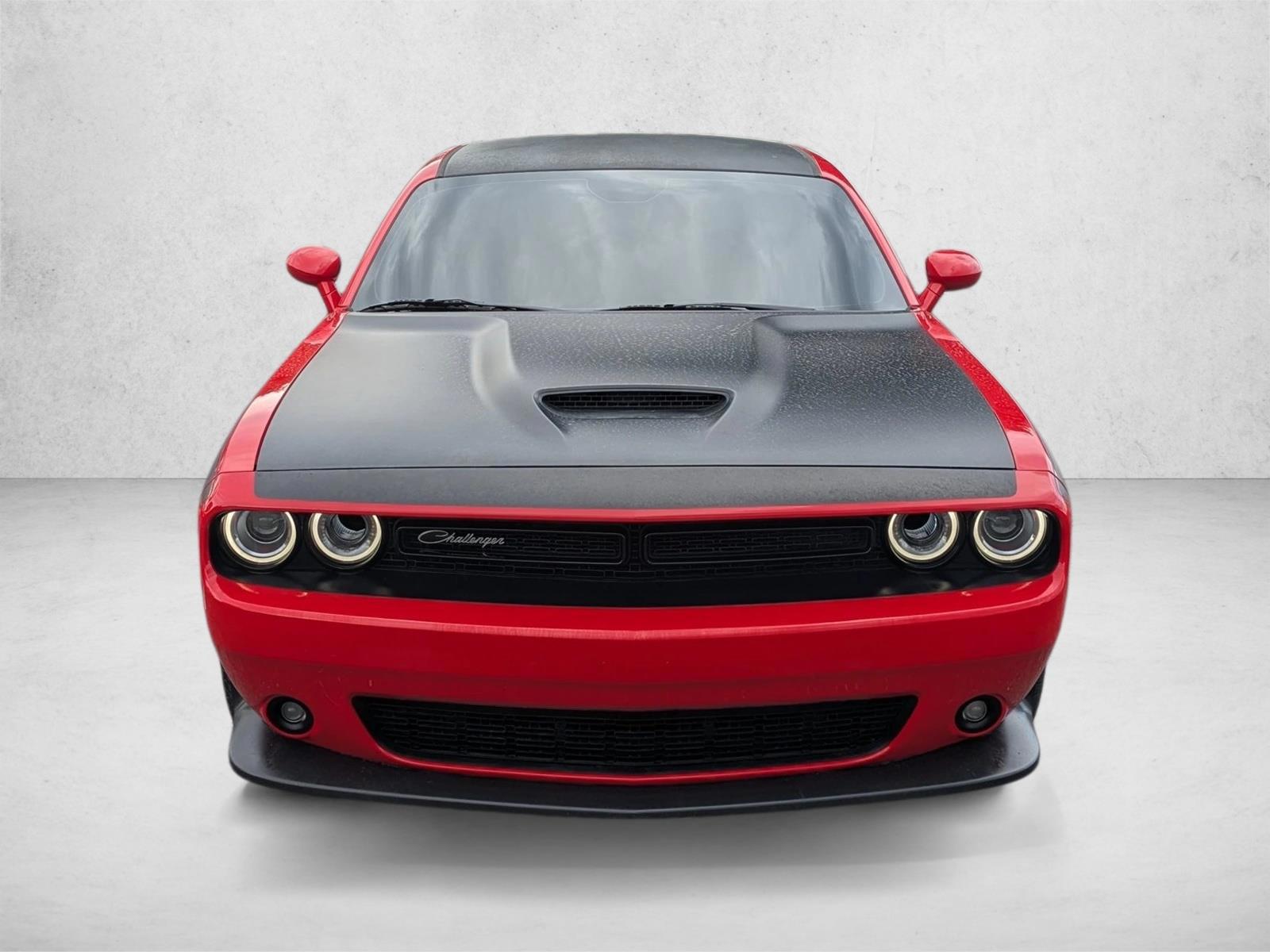 2022 Dodge Challenger R/T - Photo 2