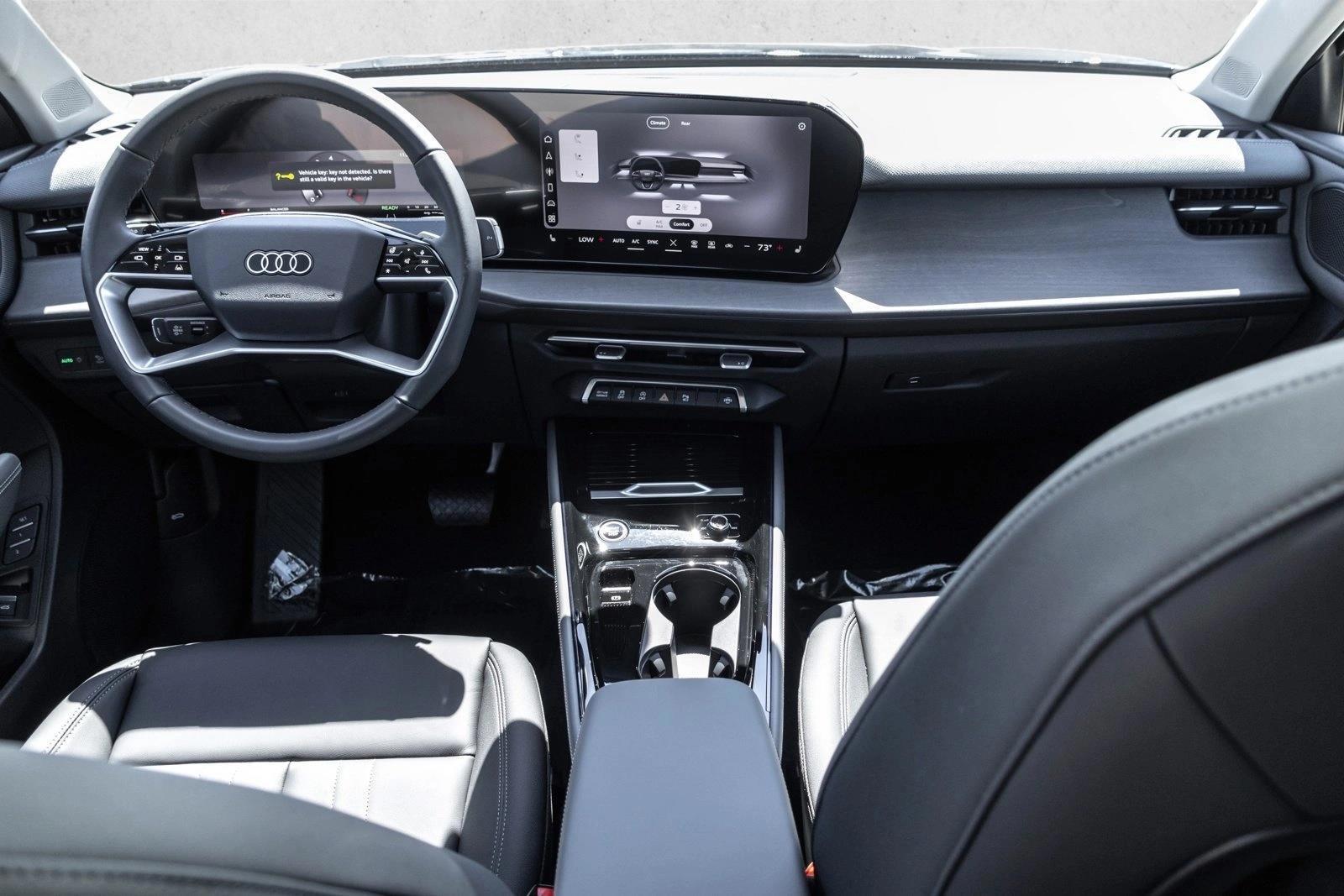 Thumbnail: 2026 Audi Q3 - 4