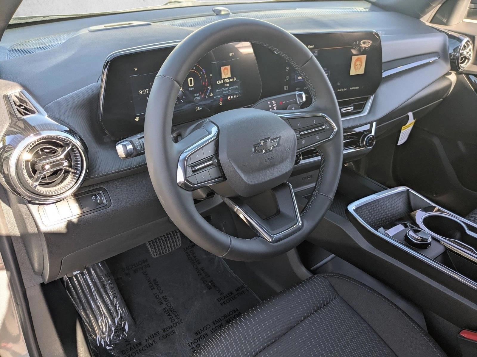 Thumbnail: 2026 Chevrolet Equinox - 3