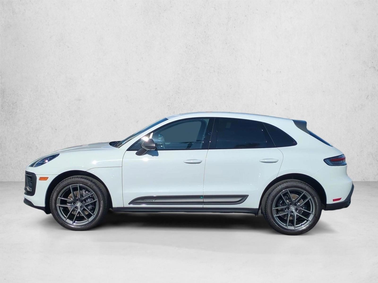 2025 Porsche Macan T - Photo 9