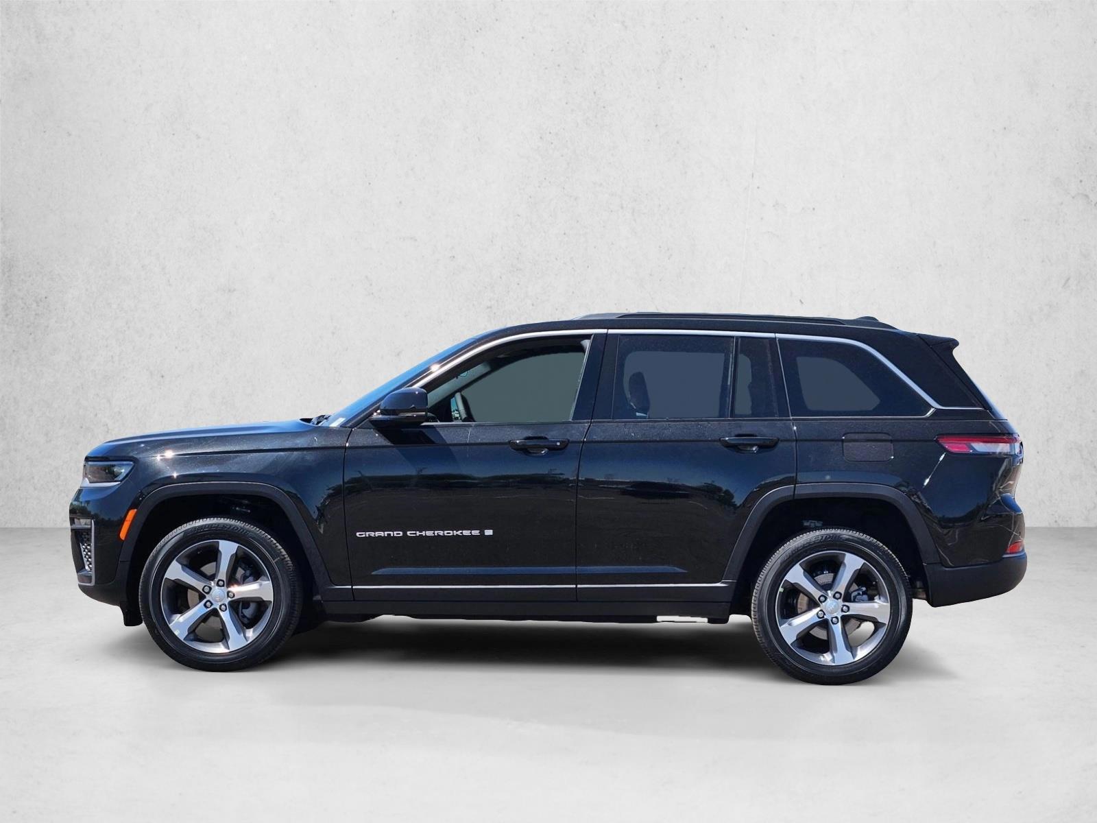 Thumbnail: 2026 Jeep Grand Cherokee - 2